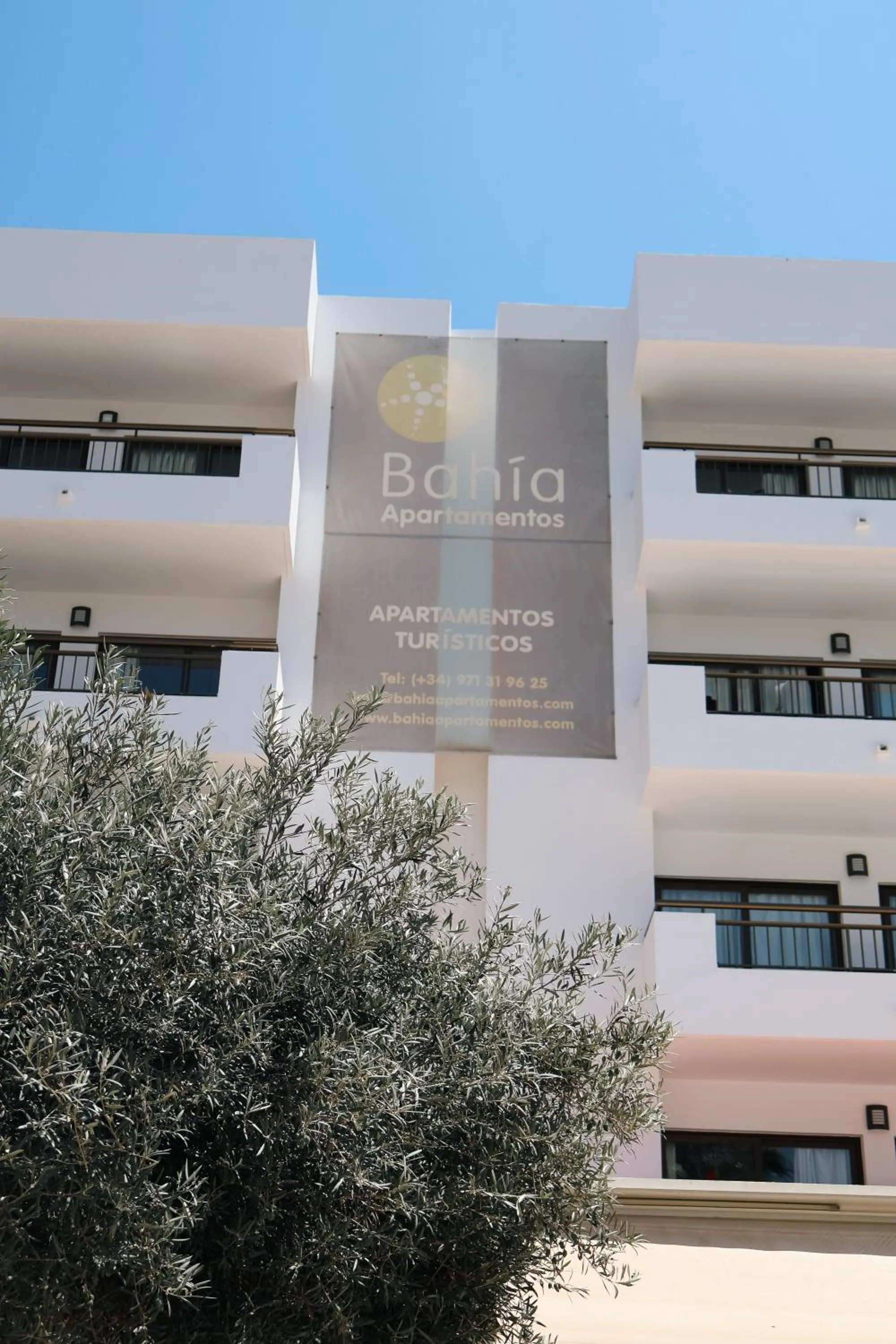 Property building in Apartamentos Bahia