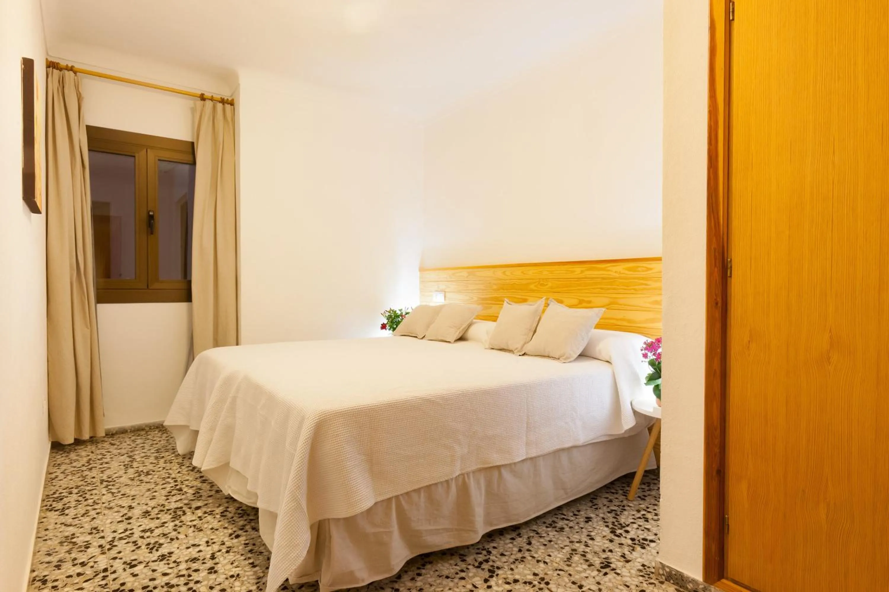 Bedroom, Bed in Apartamentos Bahia
