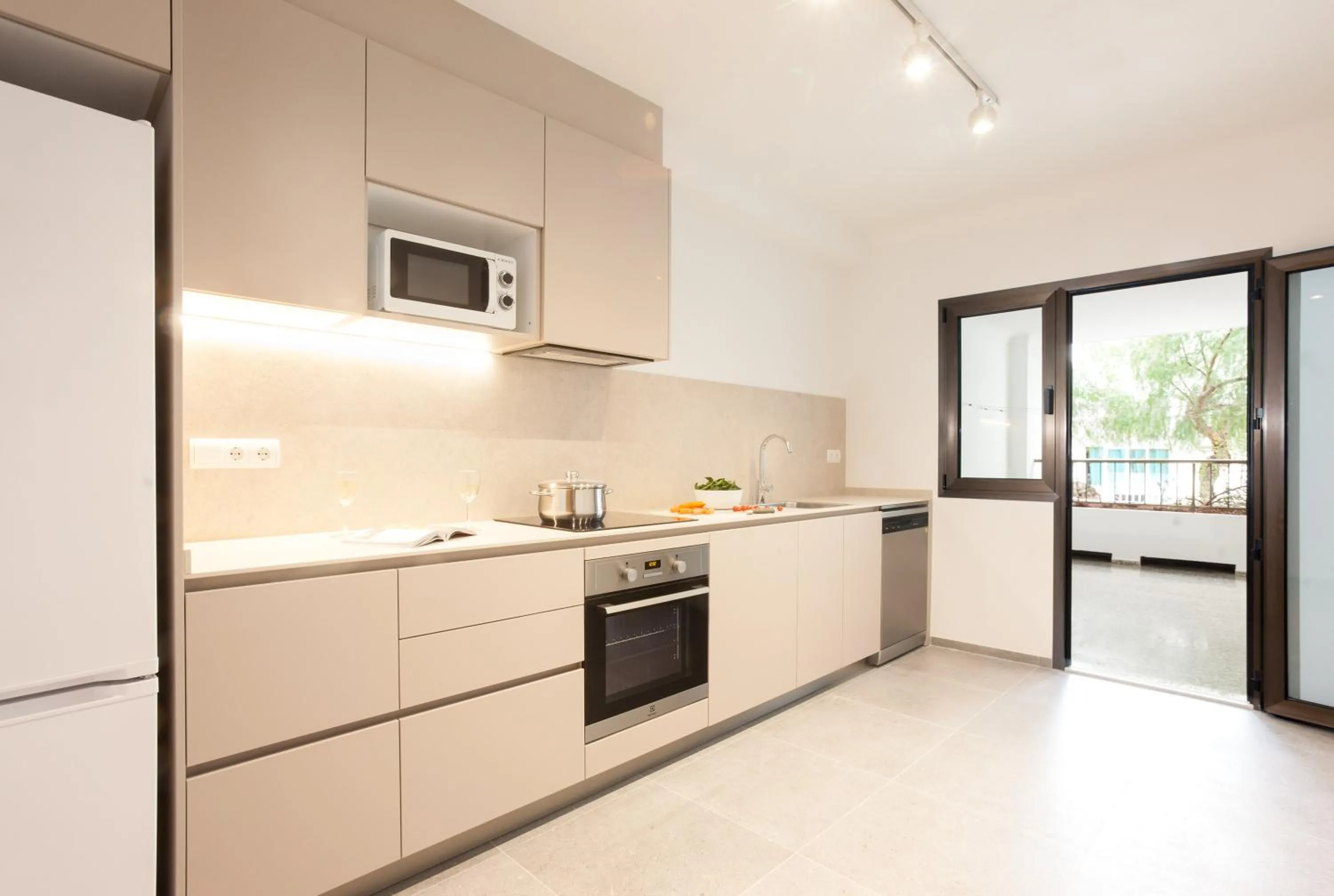 kitchen in Apartamentos Bahia