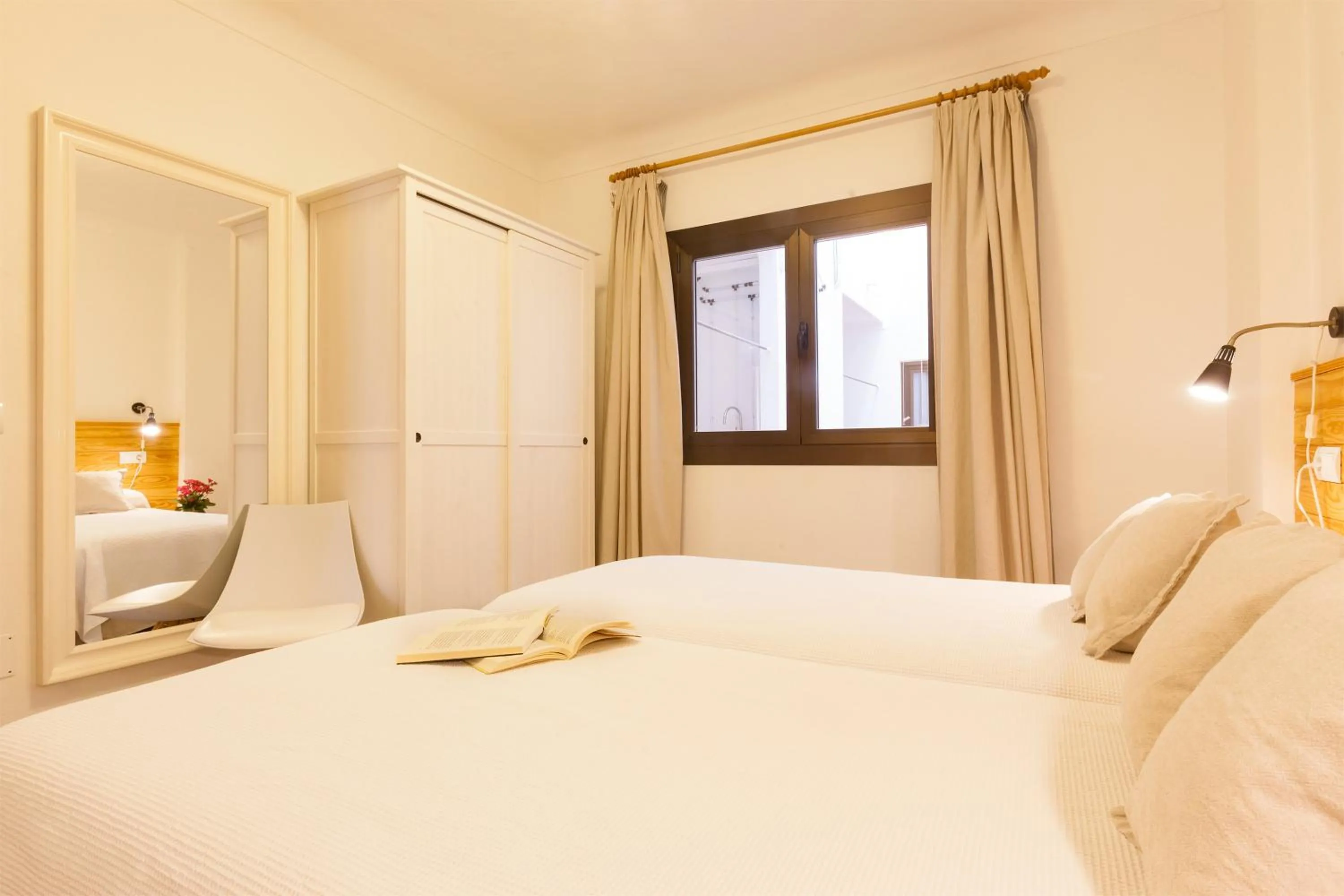 Bedroom, Bed in Apartamentos Bahia