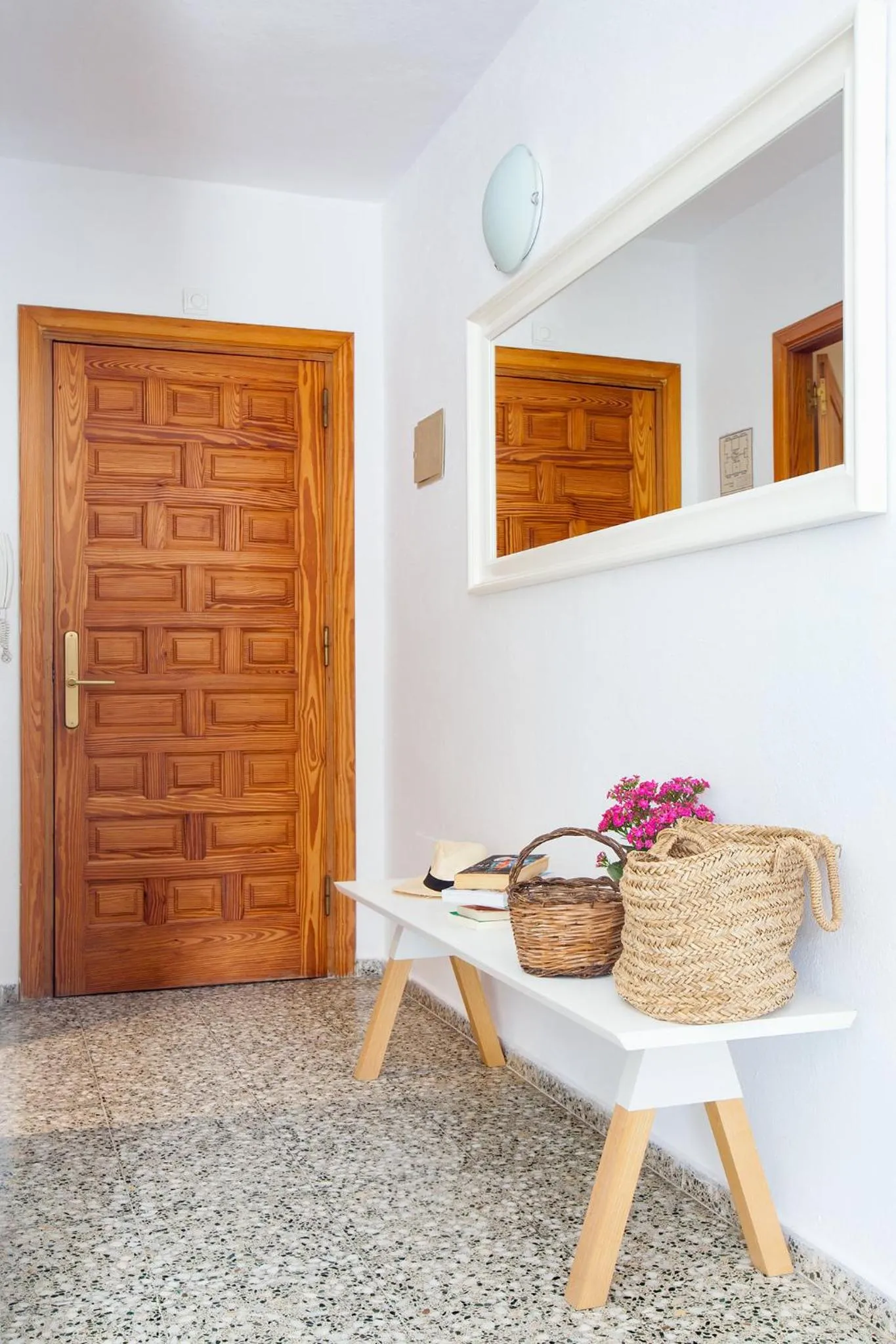 Lobby or reception in Apartamentos Bahia