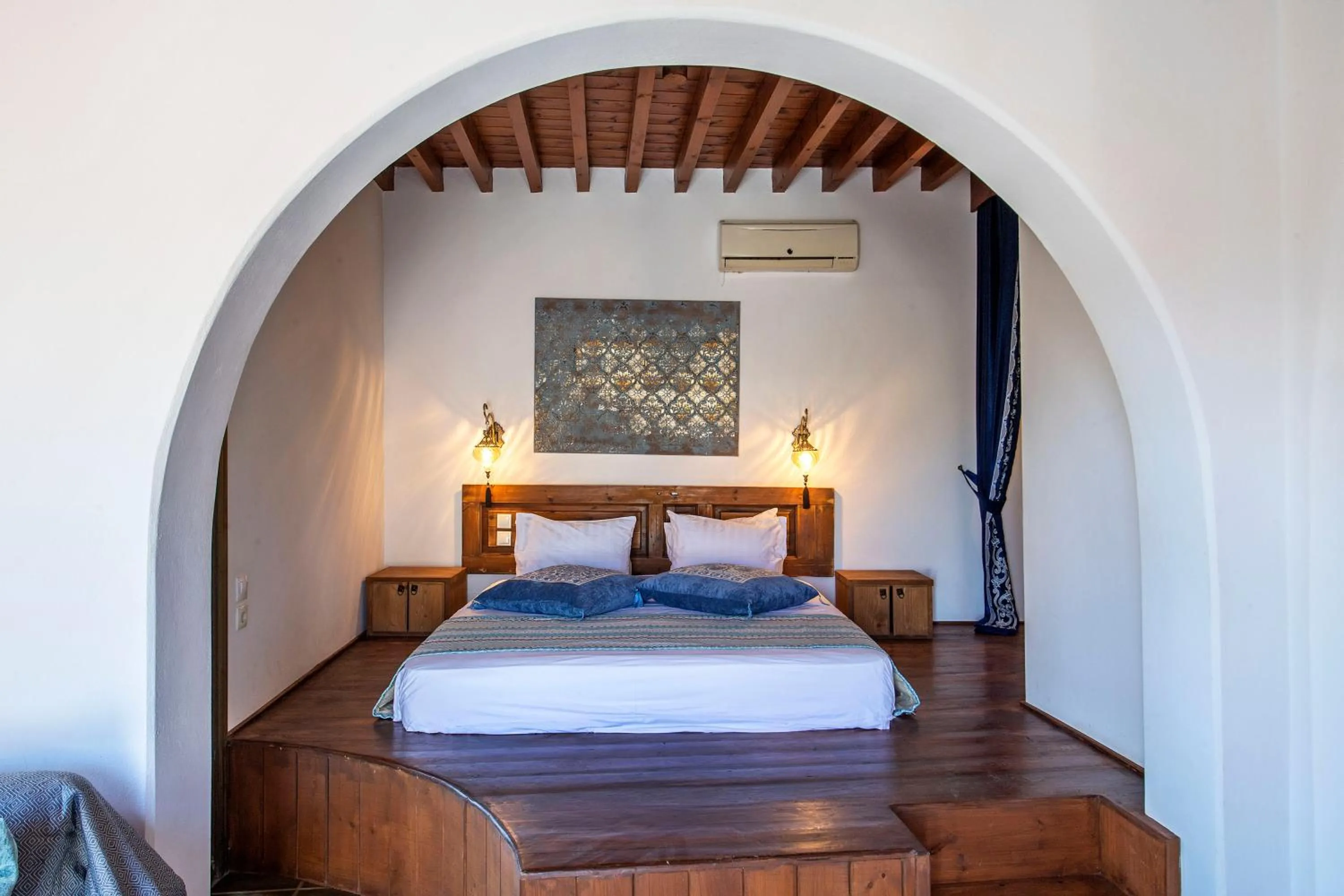 Bedroom, Bed in Saint Artemios Boutique Hotel