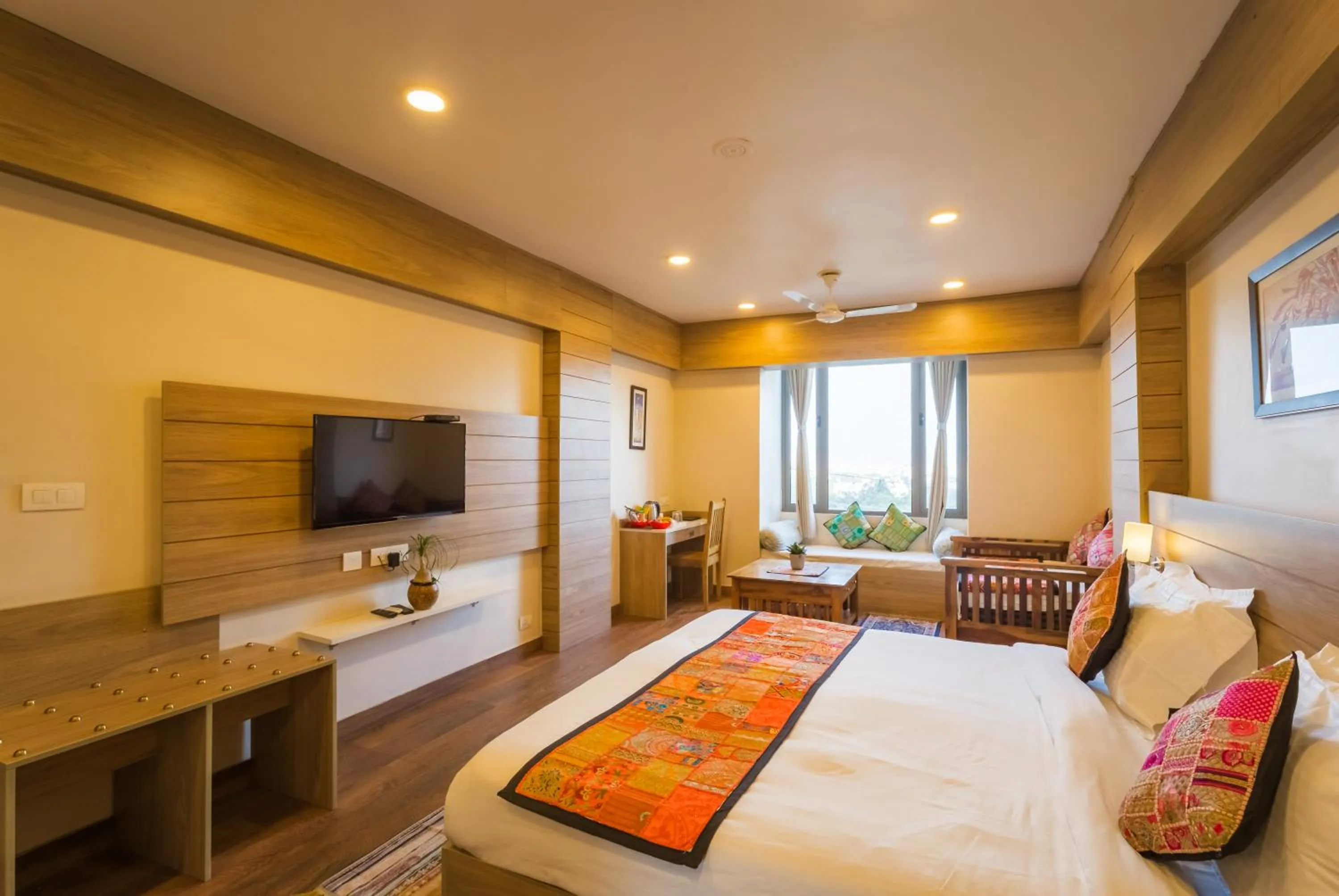 TV and multimedia in Tripli Hotels WonderCliff