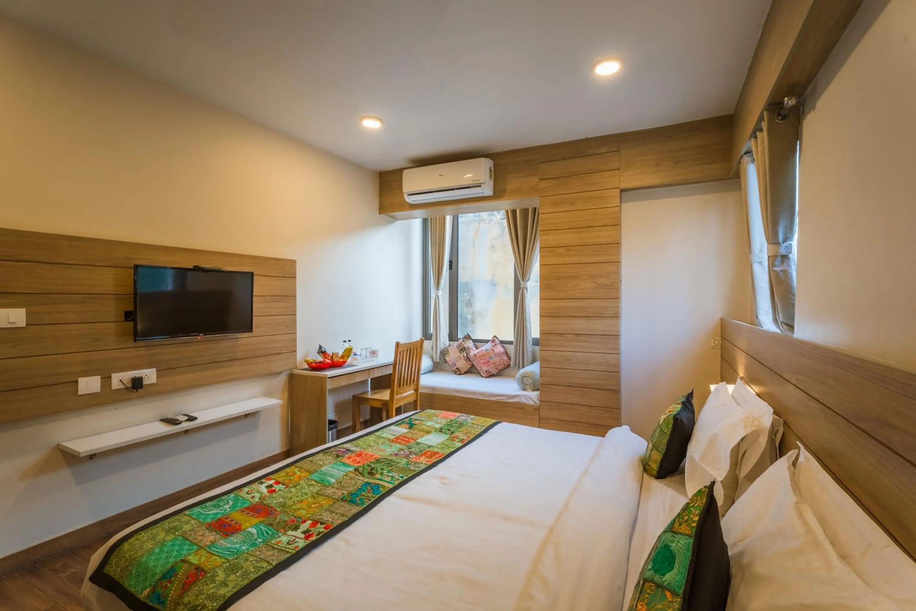 TV and multimedia in Tripli Hotels WonderCliff