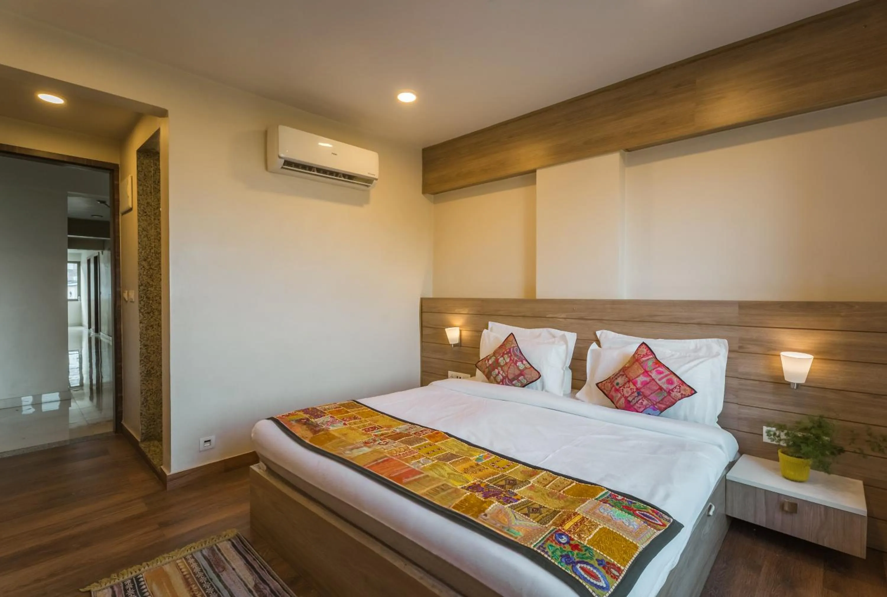 Photo of the whole room in Tripli Hotels WonderCliff