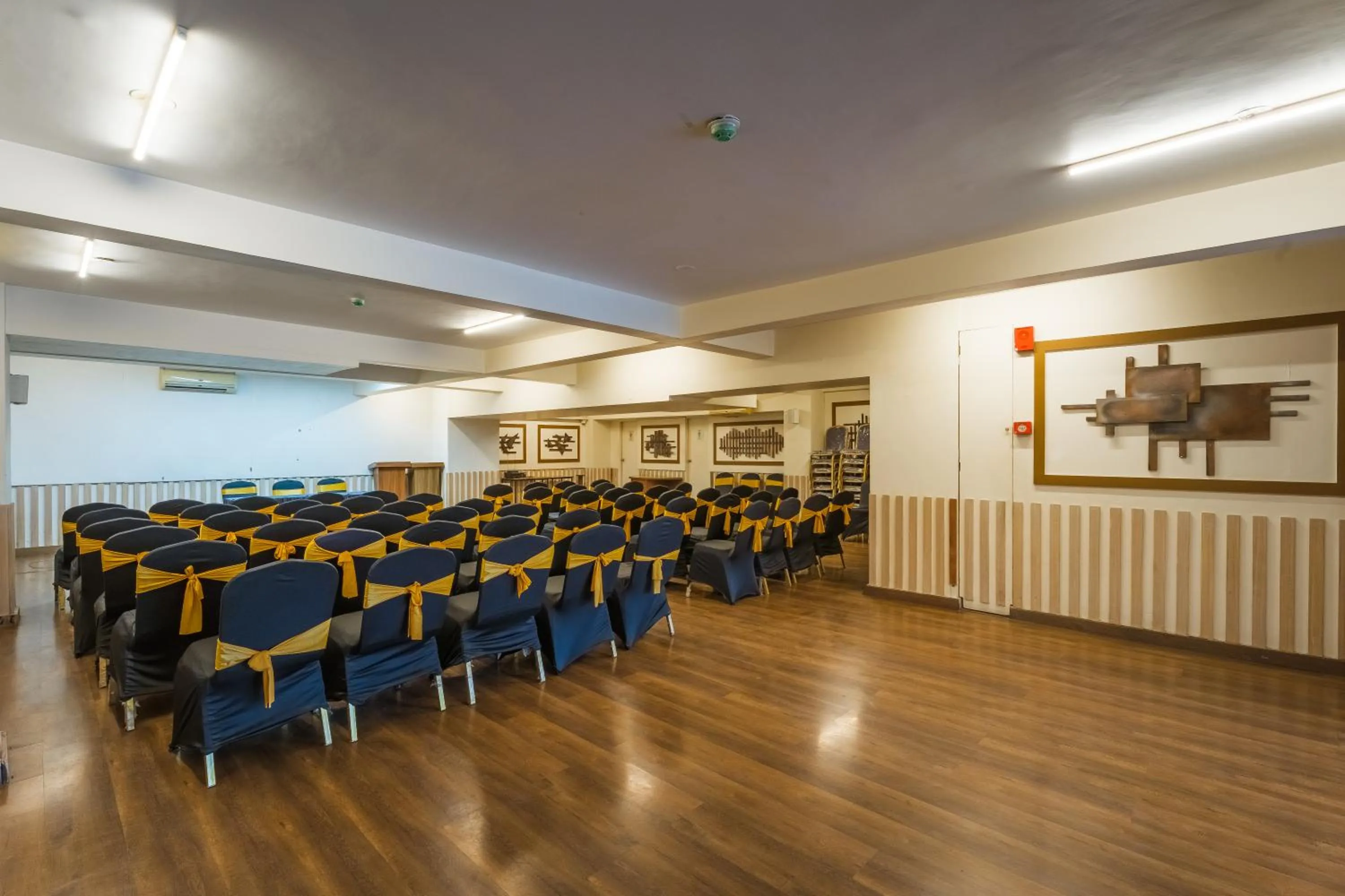Meeting/conference room in Tripli Hotels WonderCliff