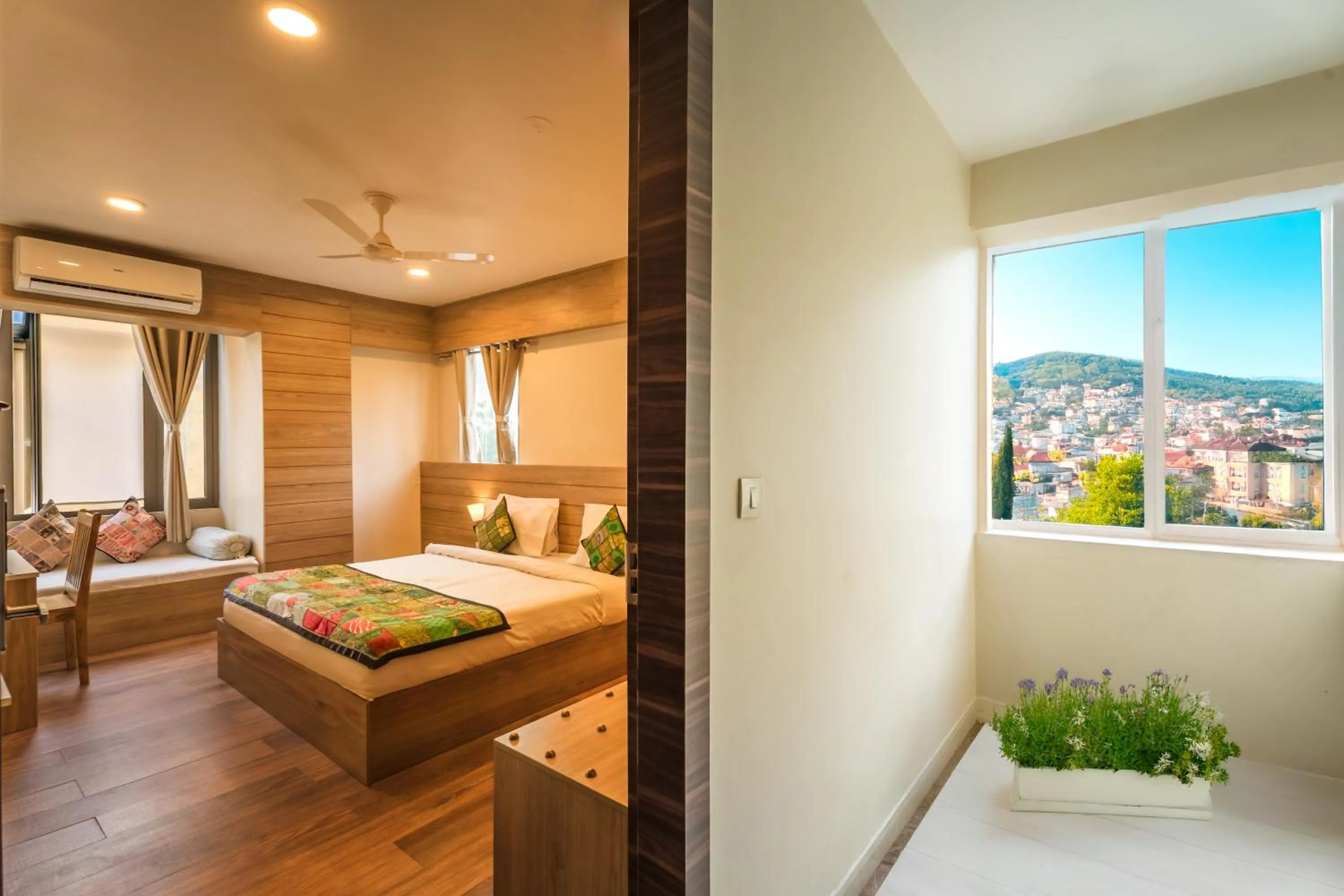 Photo of the whole room in Tripli Hotels WonderCliff