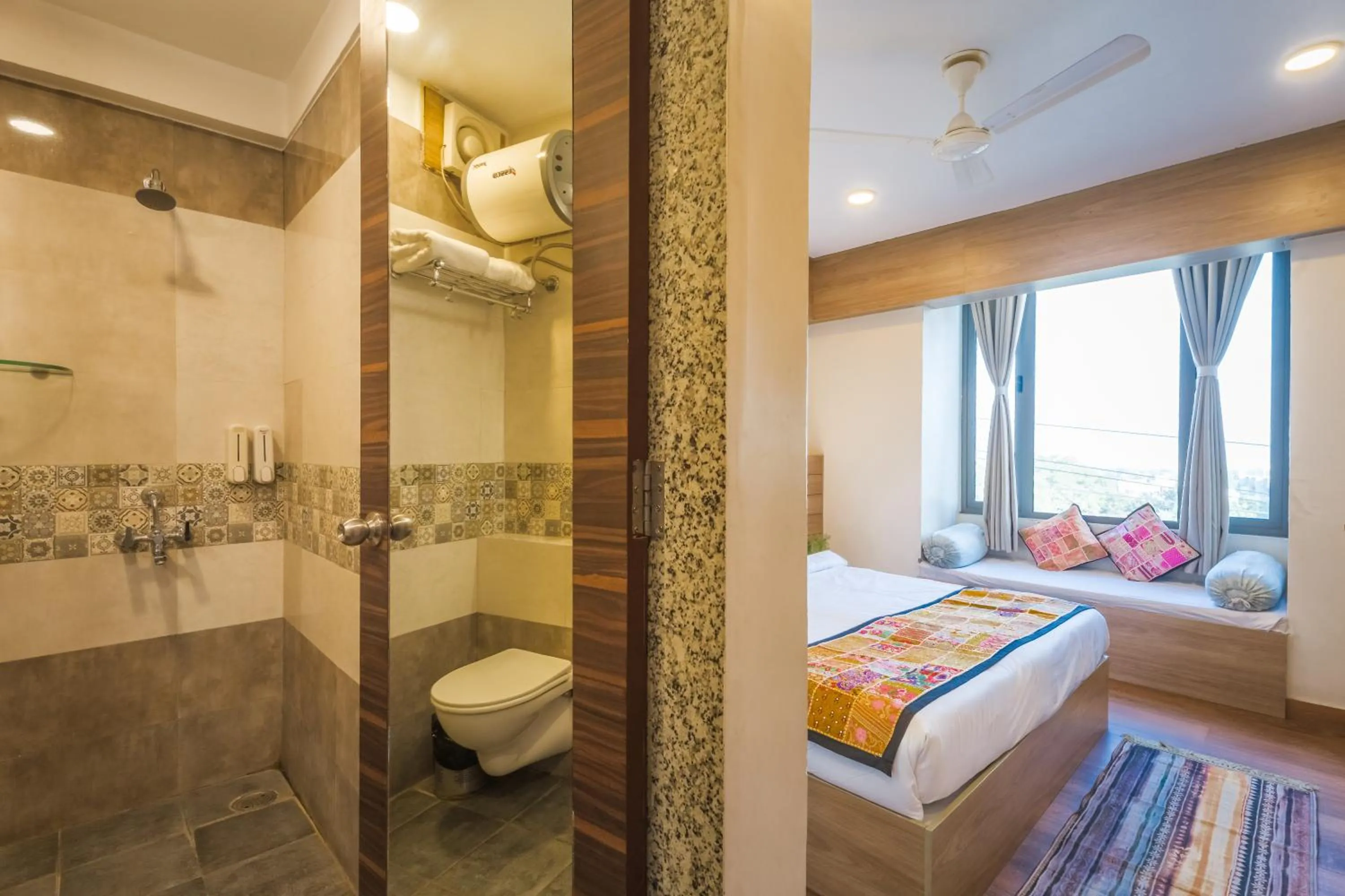 Photo of the whole room in Tripli Hotels WonderCliff