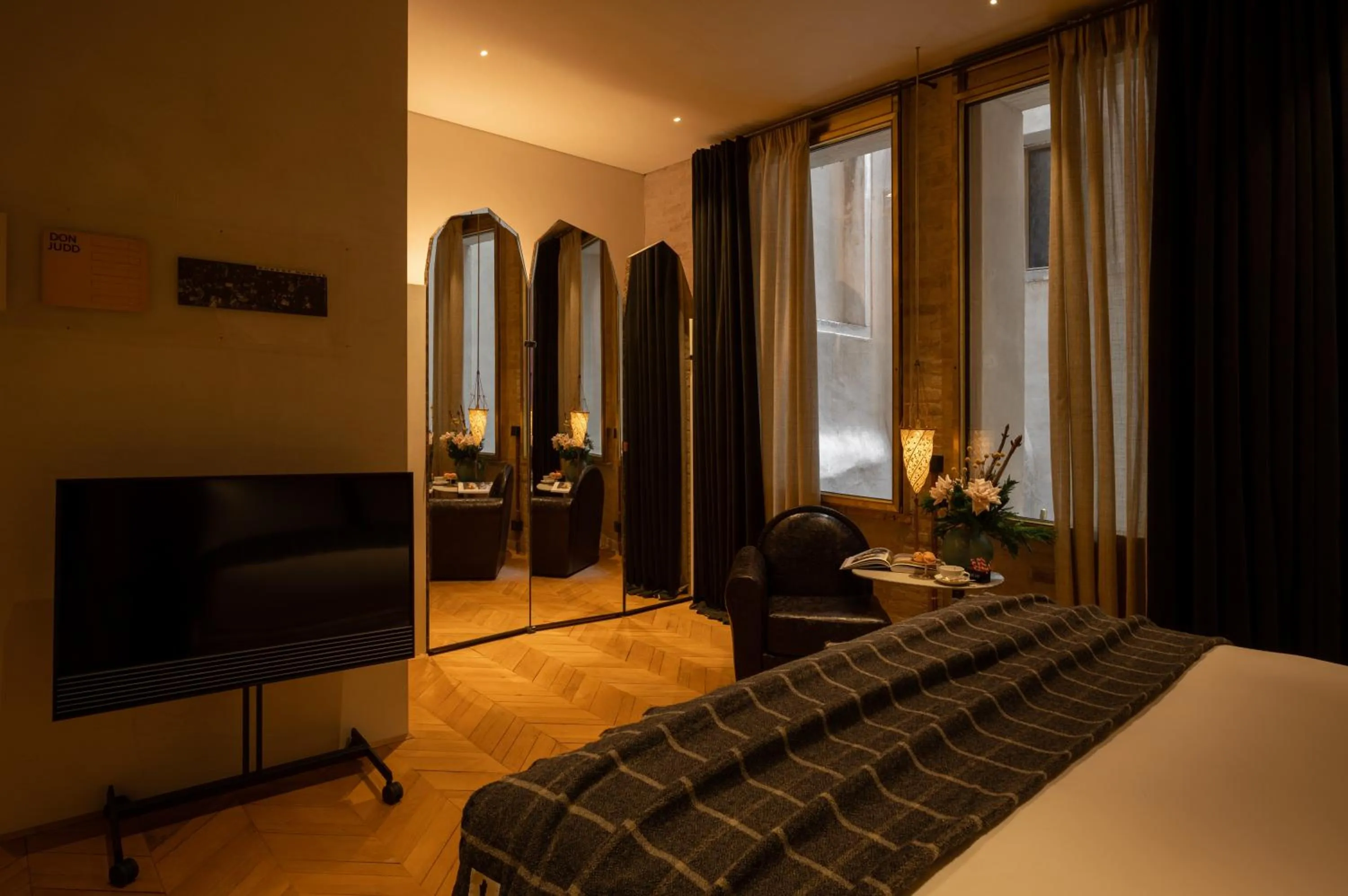 Photo of the whole room, Bed in The Venice Venice Hotel