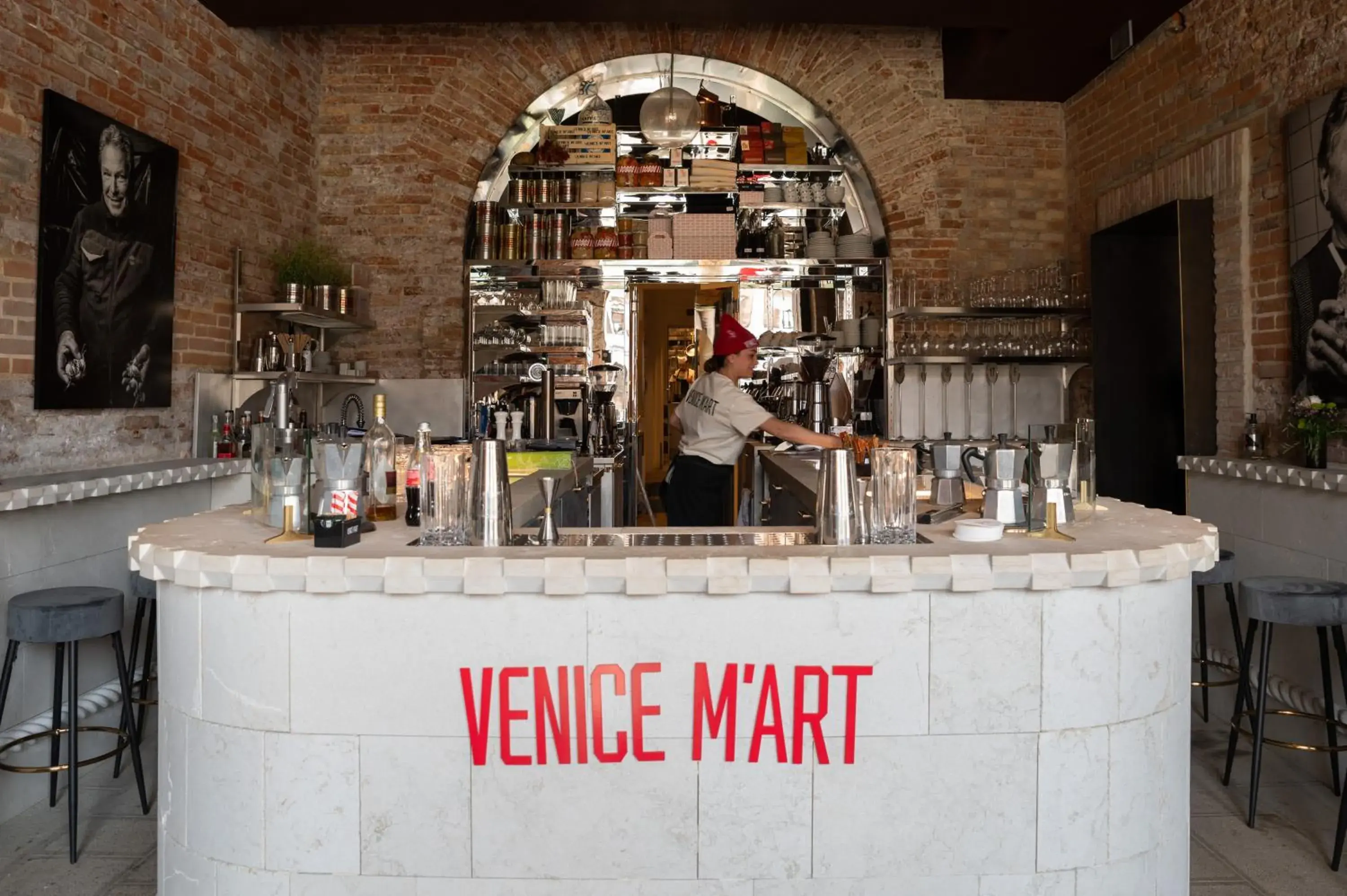 Lounge or bar in The Venice Venice Hotel Lounge or bar in The Venice Venice Hotel