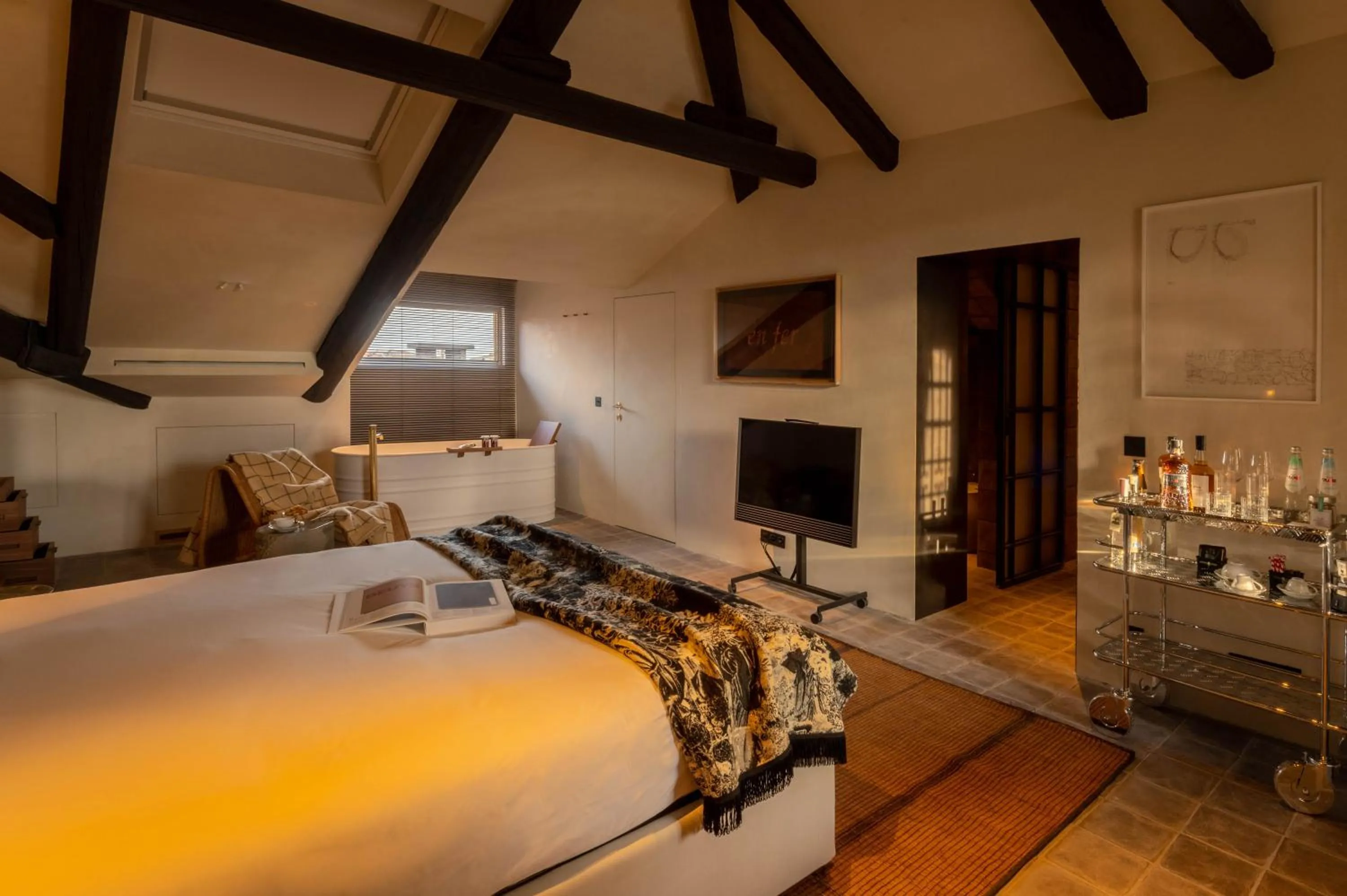 Photo of the whole room, Bed in The Venice Venice Hotel