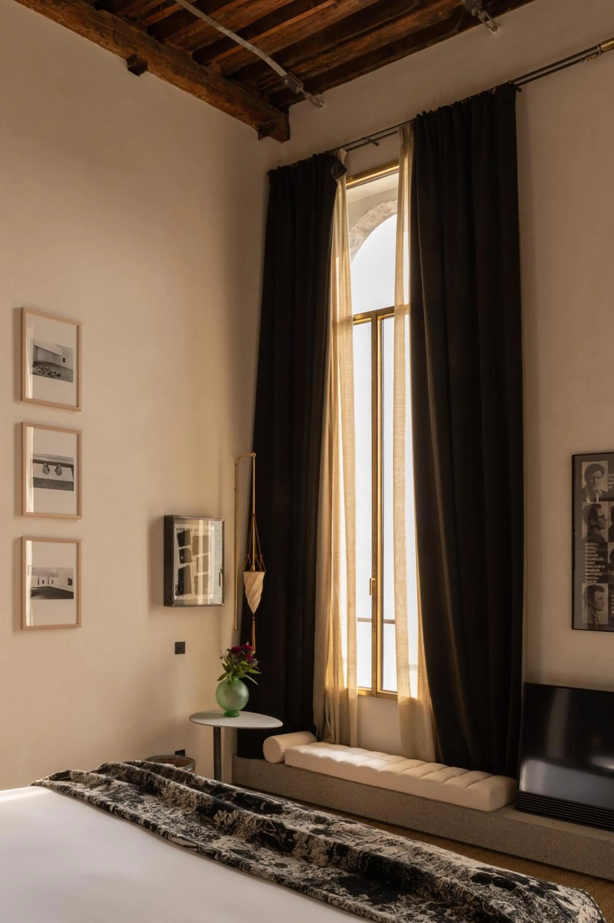 Photo of the whole room, Bed in The Venice Venice Hotel