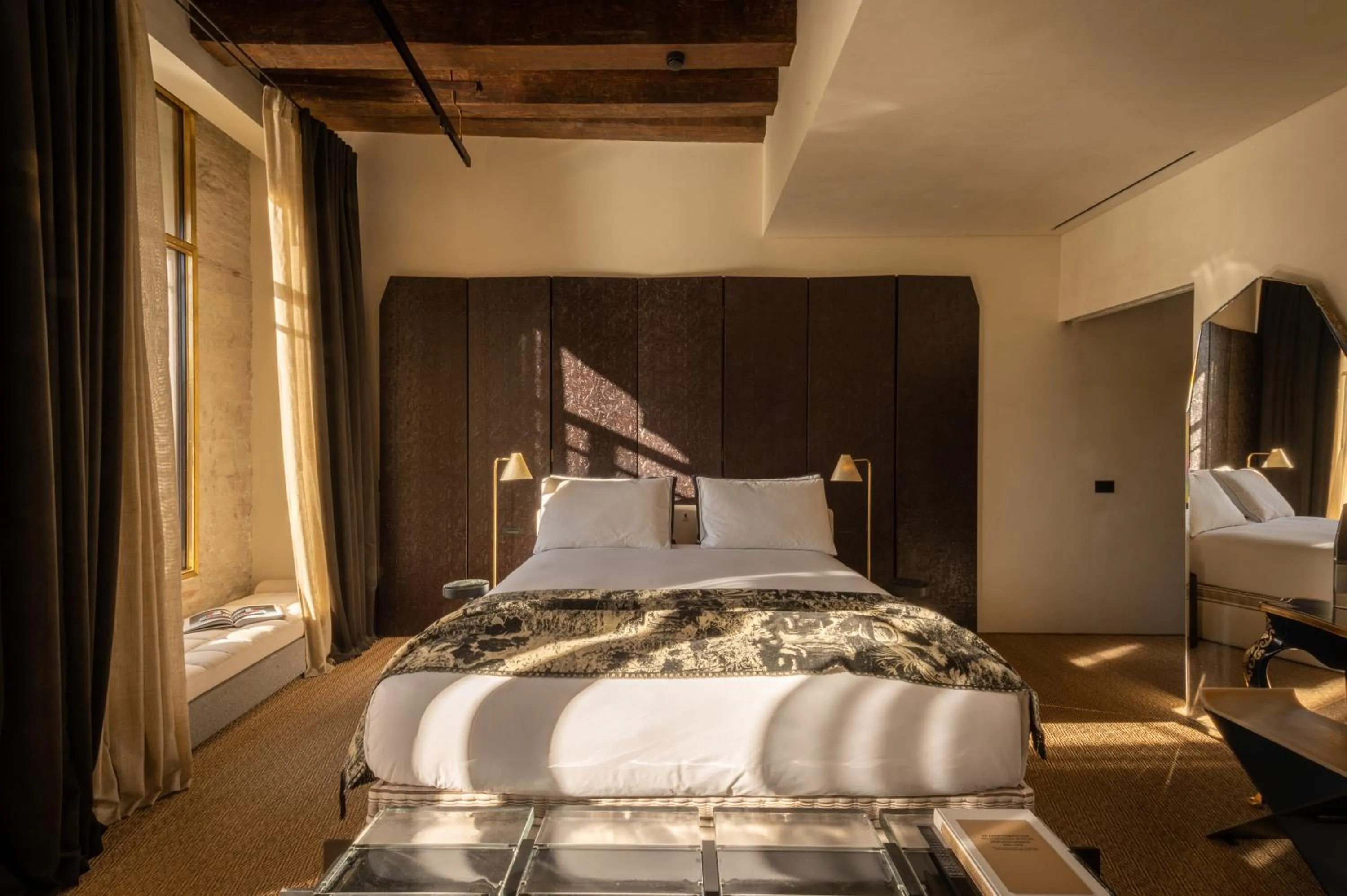 Photo of the whole room, Bed in The Venice Venice Hotel