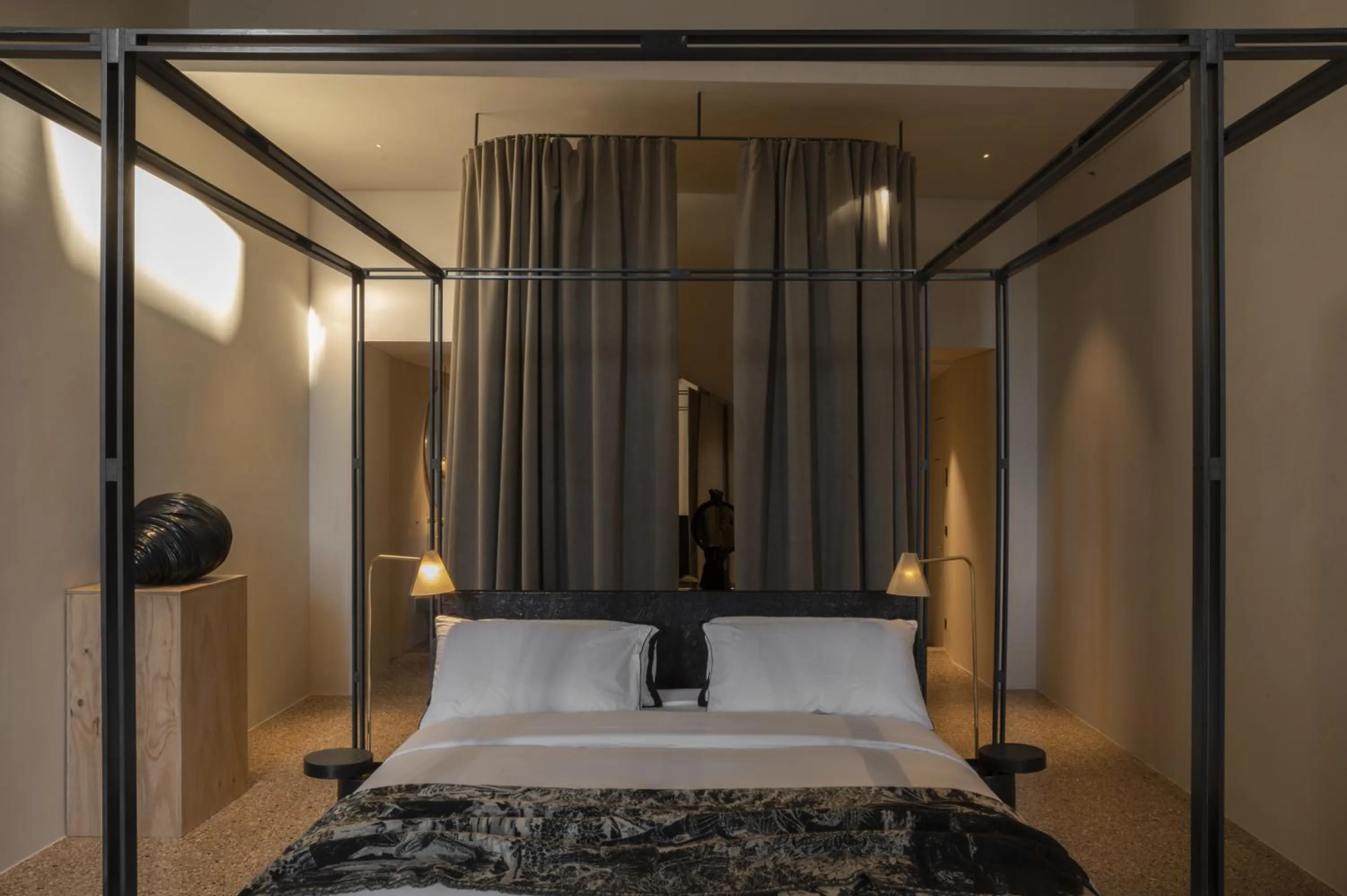 Photo of the whole room, Bed in The Venice Venice Hotel