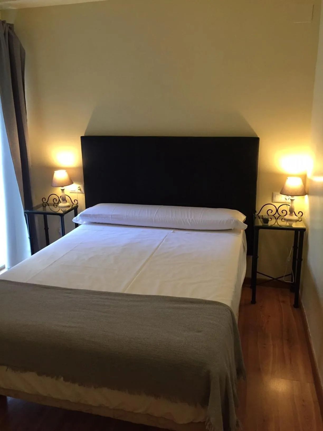 Bedroom, Bed in Hospedería Luis de Góngora