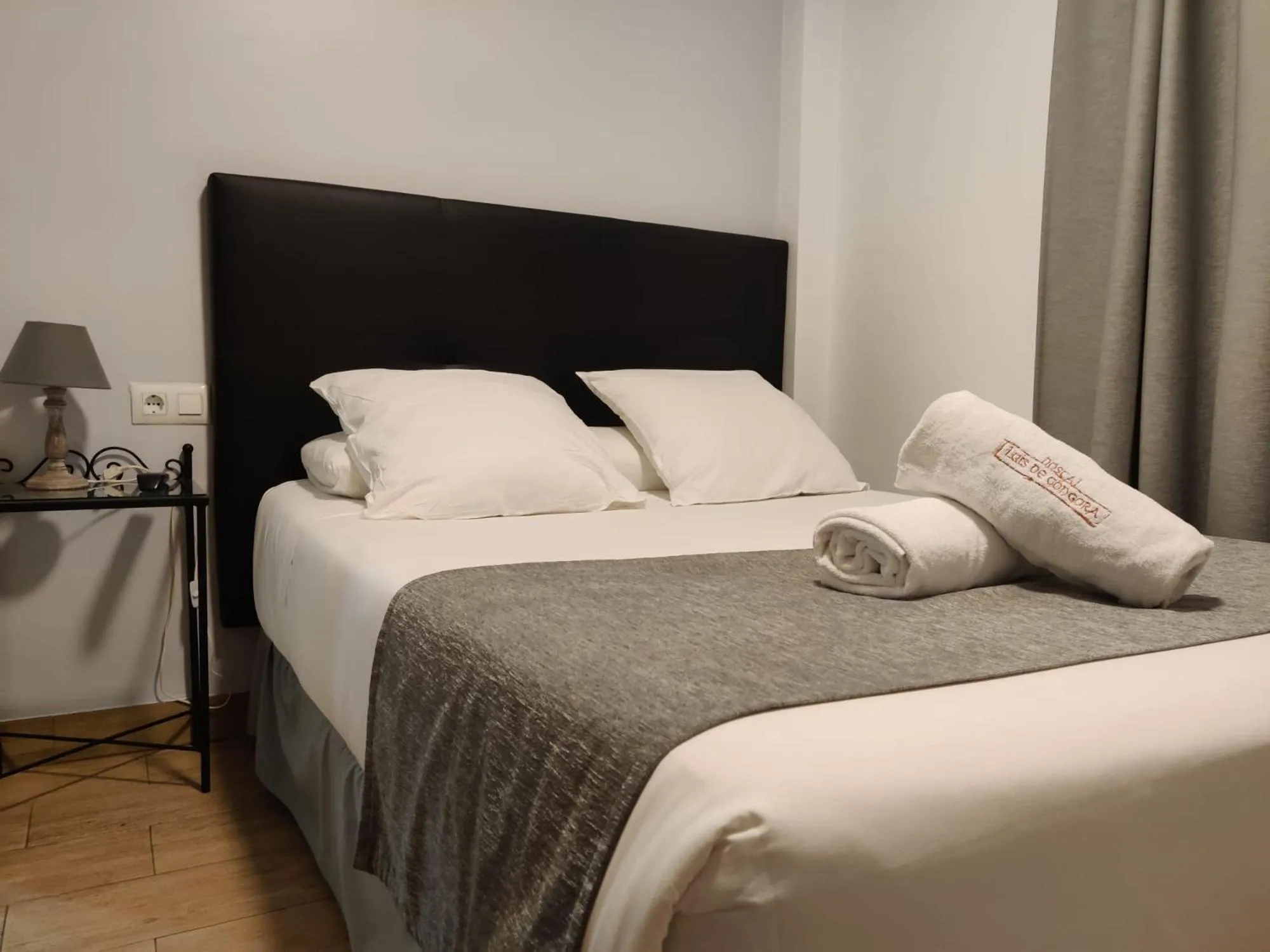 Bed in Hospedería Luis de Góngora