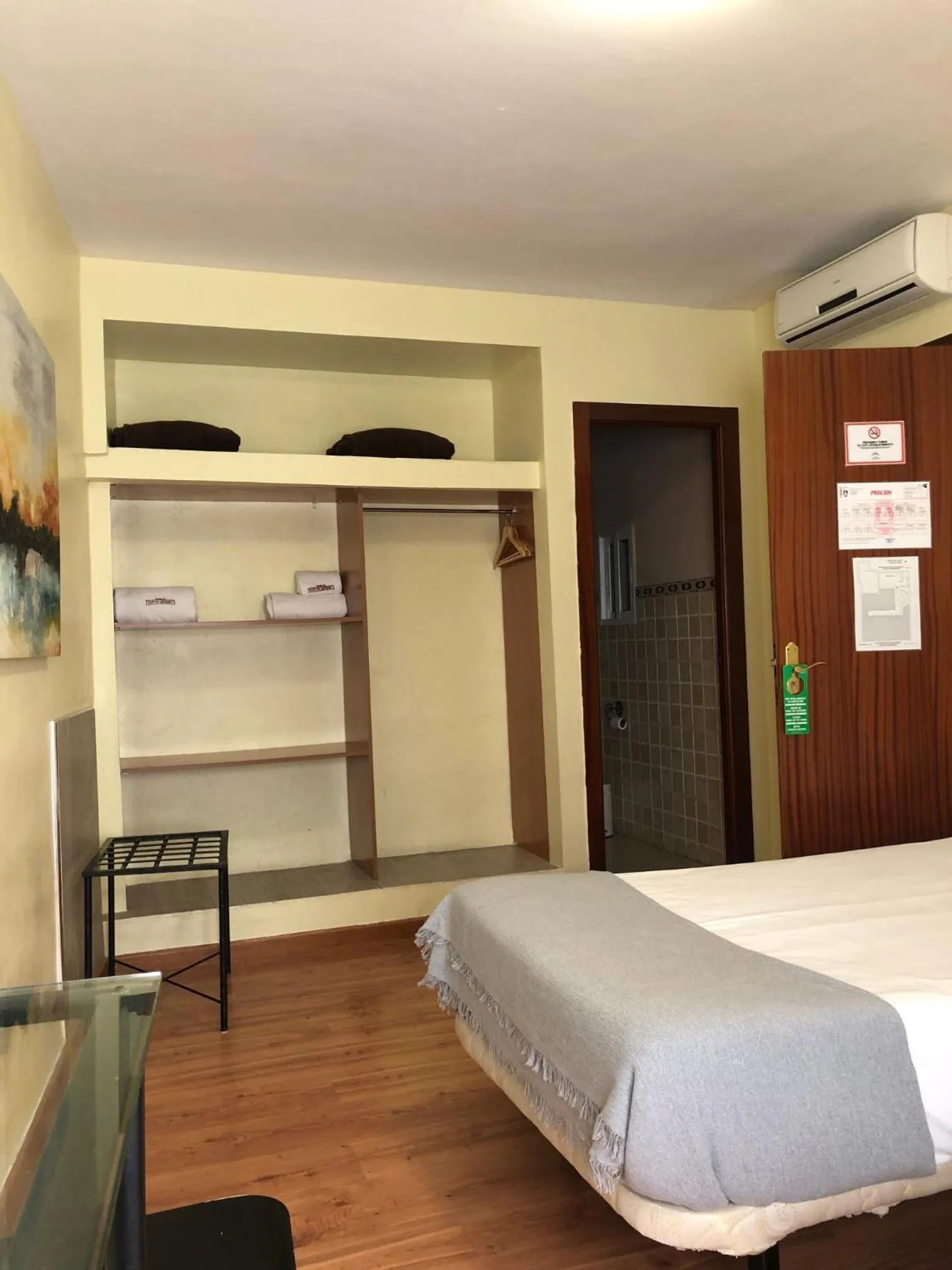 Decorative detail, Bed in Hospedería Luis de Góngora