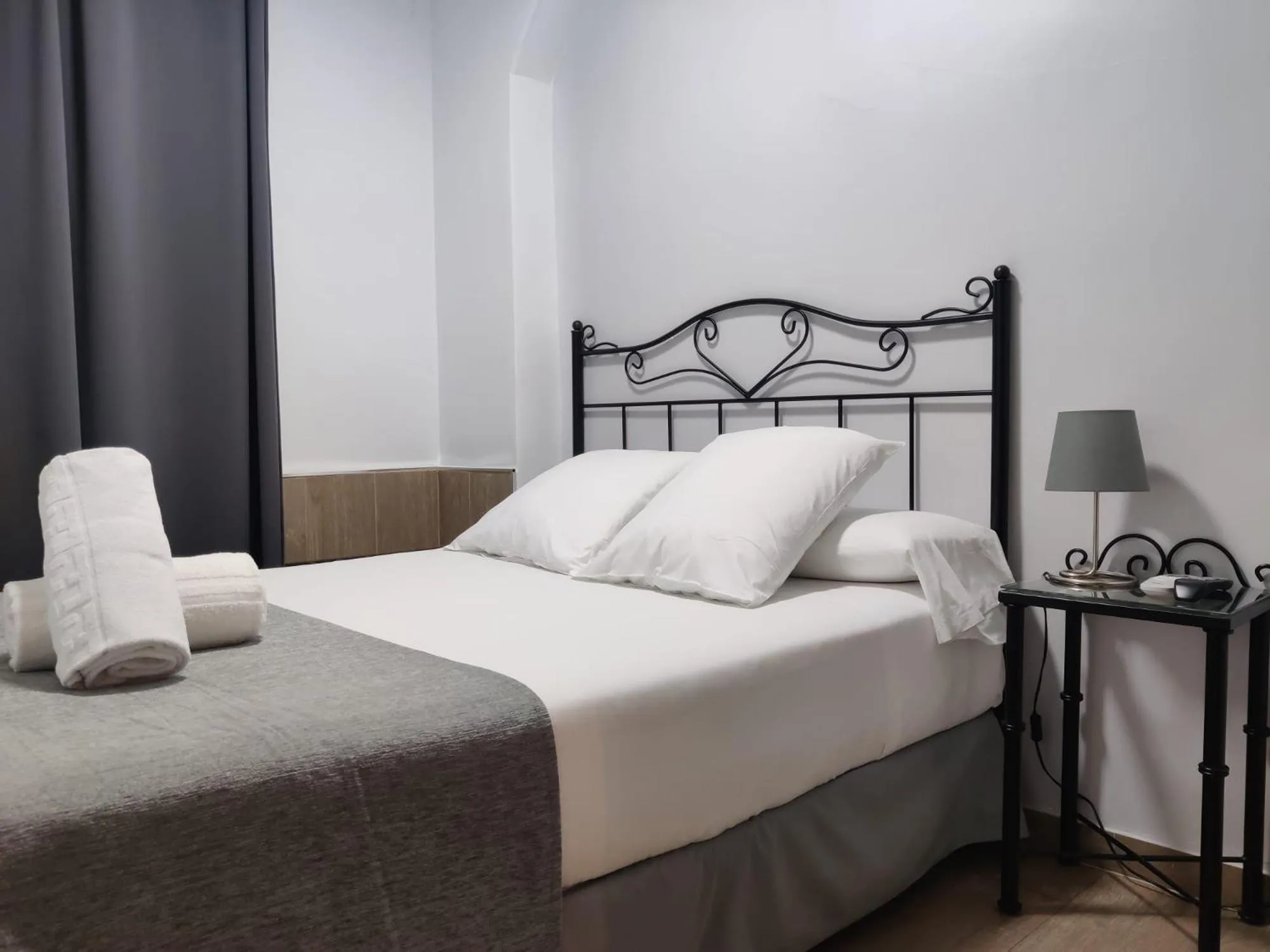 Bed in Hospedería Luis de Góngora