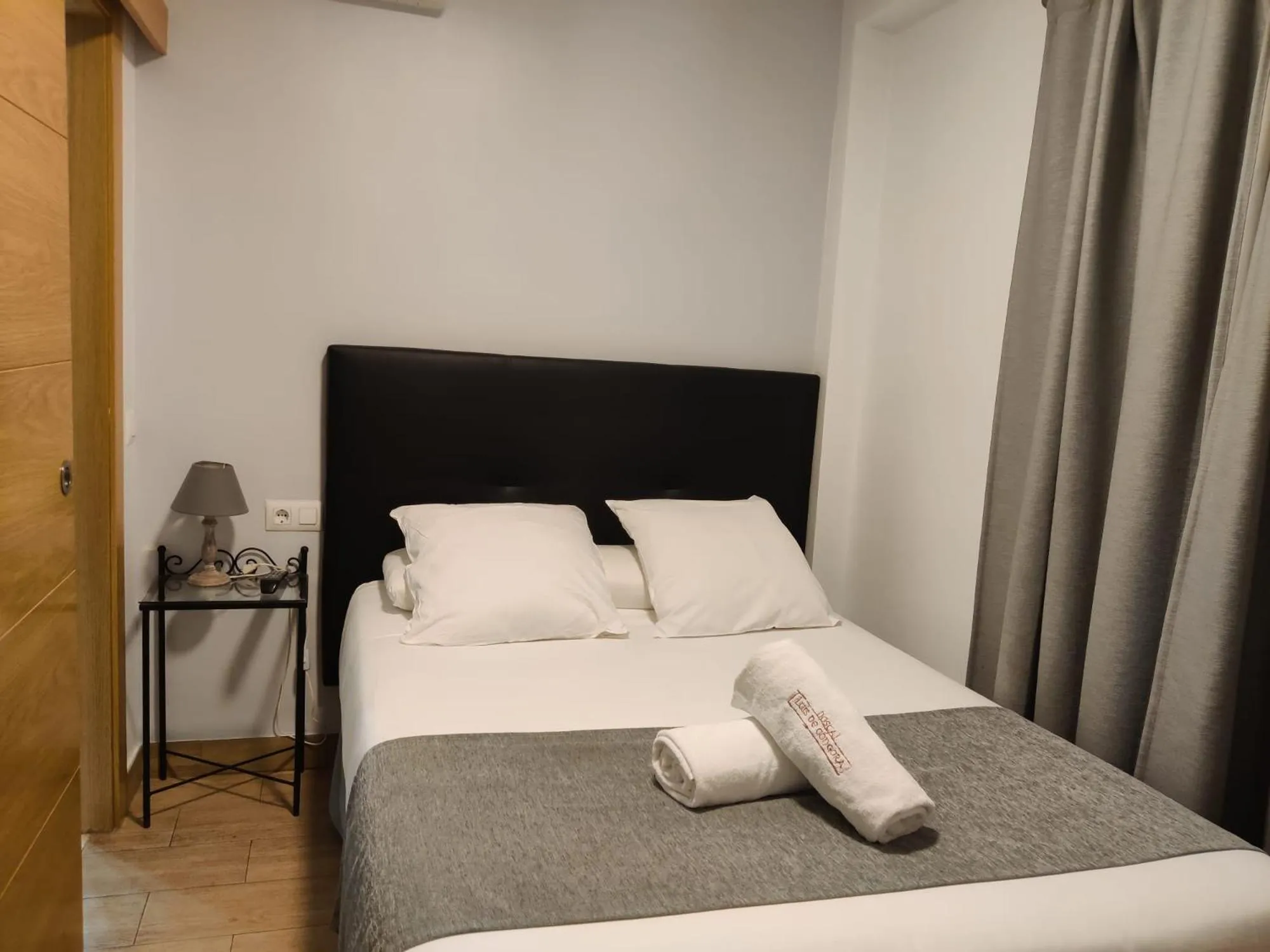 Bed in Hospedería Luis de Góngora