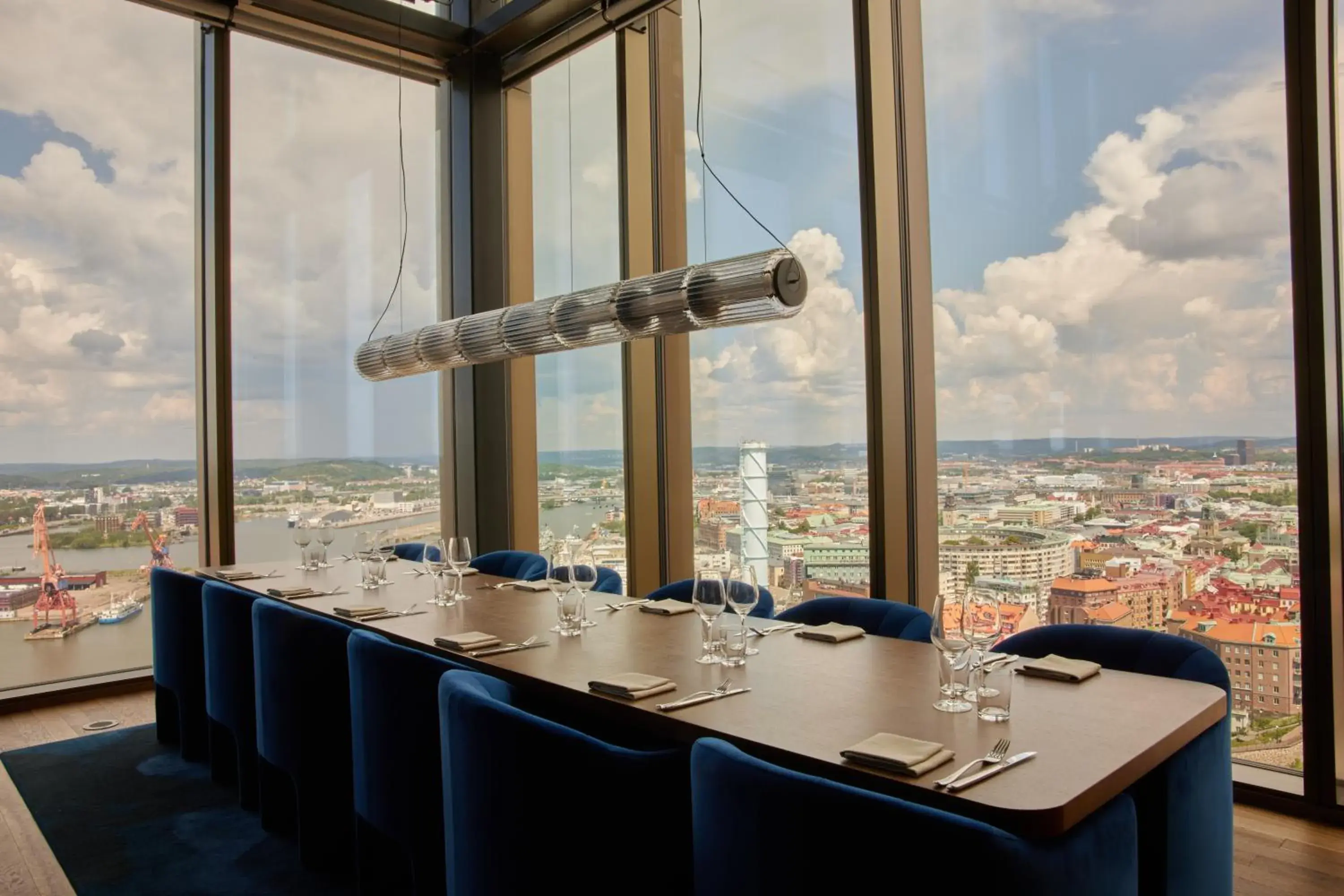 Restaurant/places to eat in Clarion Hotel Draken Restaurant/places to eat in Clarion Hotel Draken