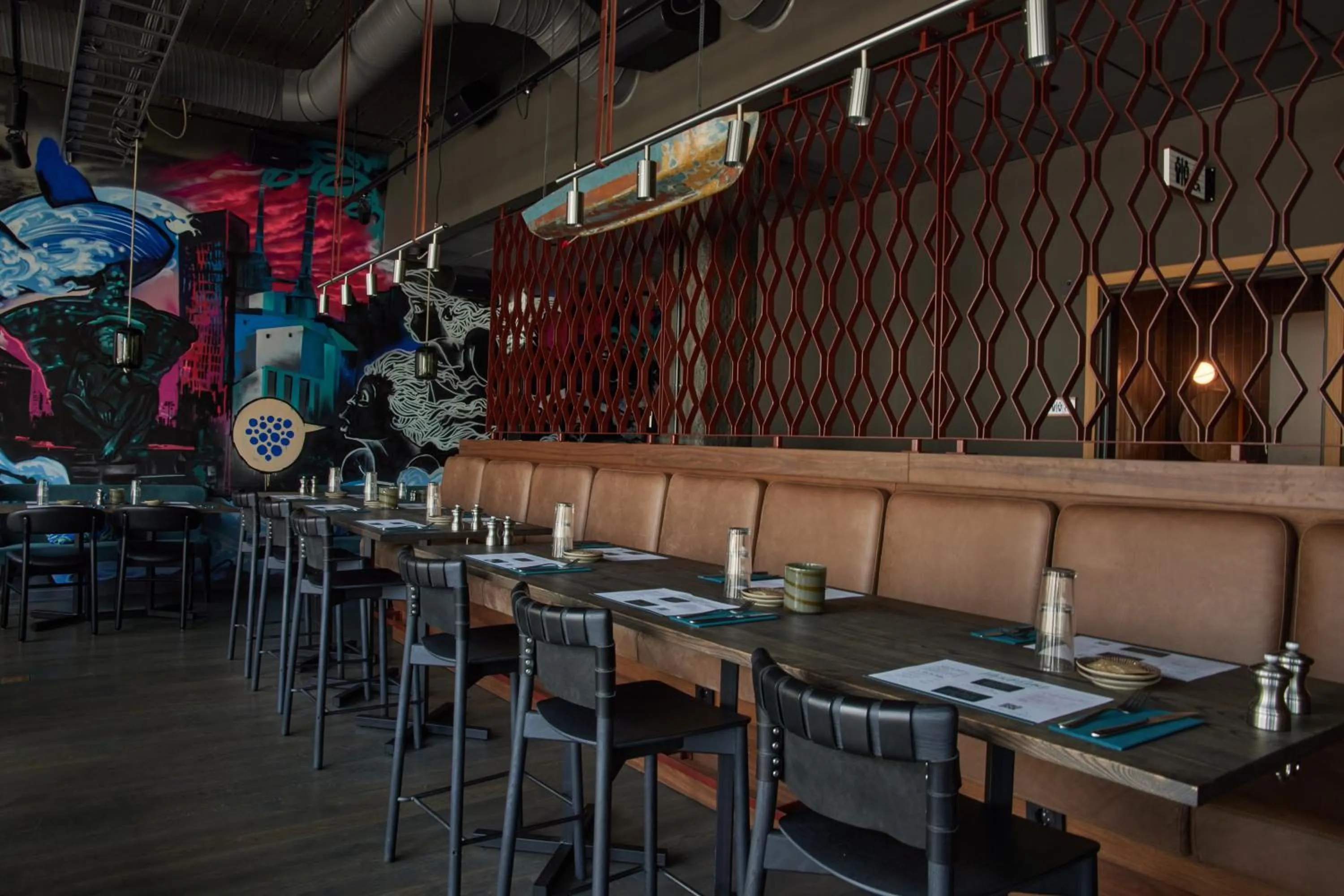 Restaurant/places to eat in Clarion Hotel Draken