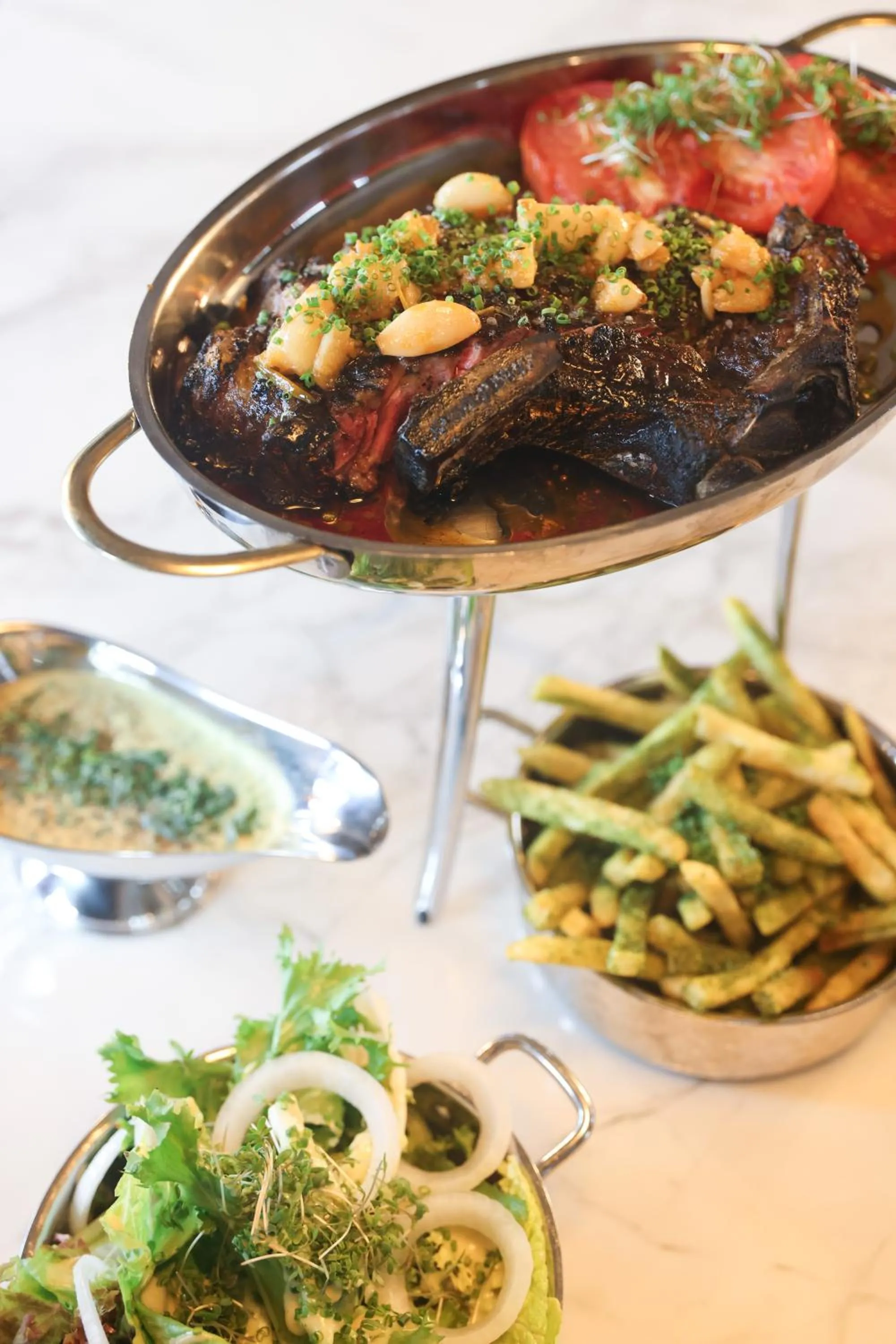 Restaurant/places to eat in Clarion Hotel Draken