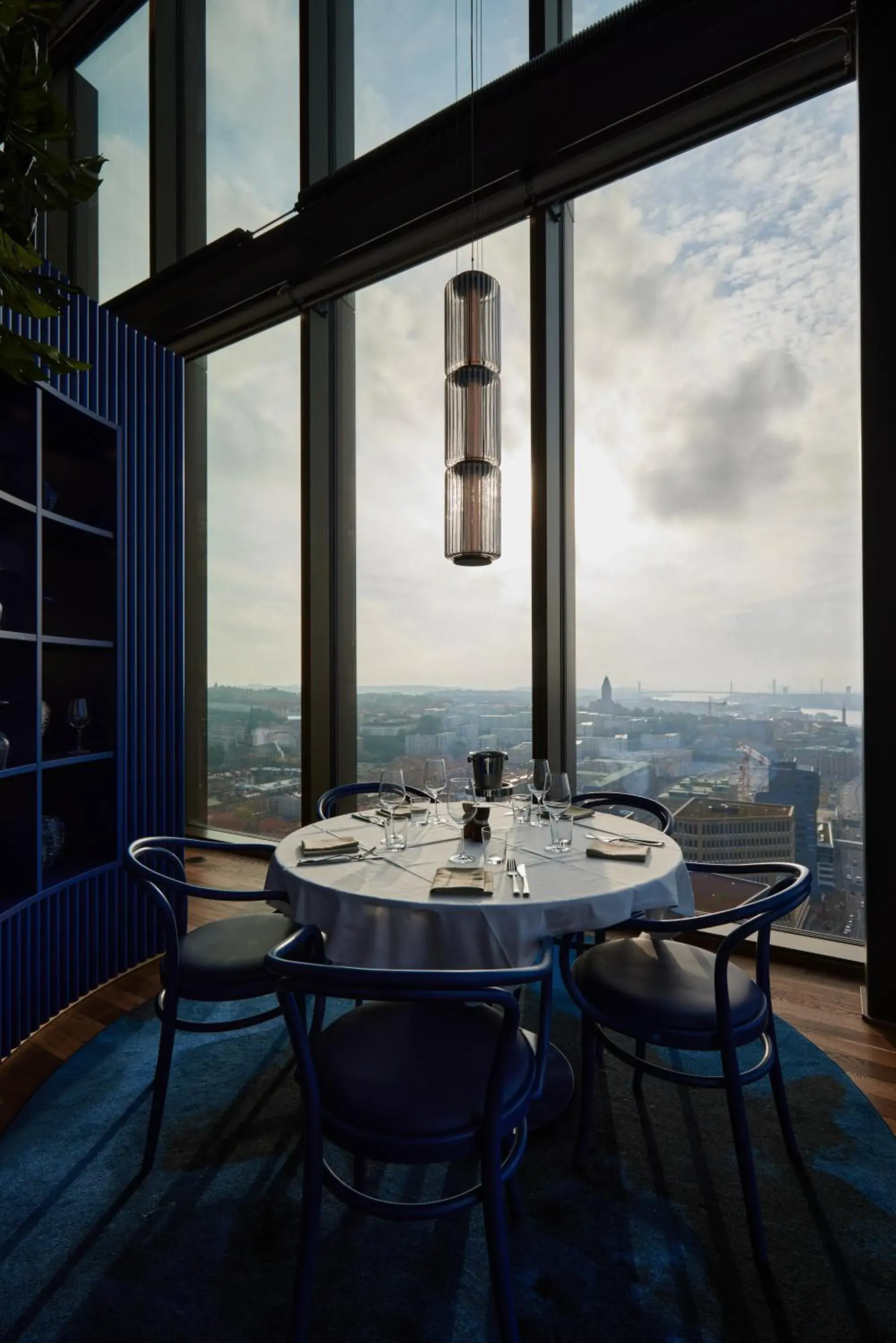 Restaurant/places to eat in Clarion Hotel Draken Restaurant/places to eat in Clarion Hotel Draken