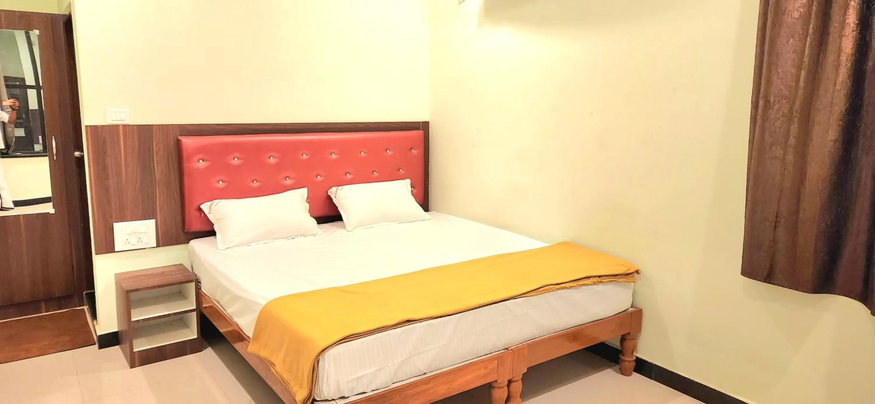 Bedroom, Bed in Ponni Residency Thanjavur