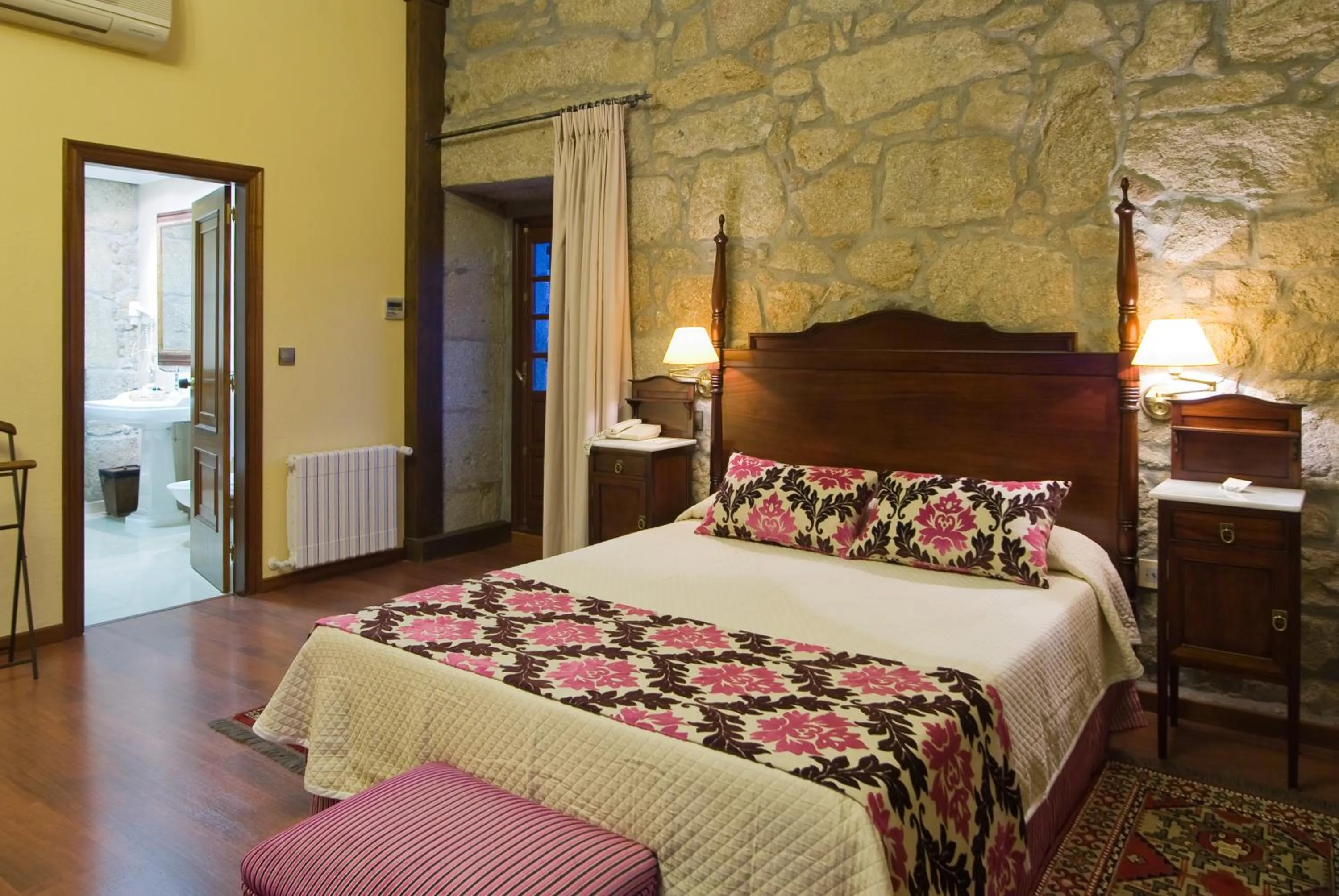 Bed in Hotel Pazo O Rial