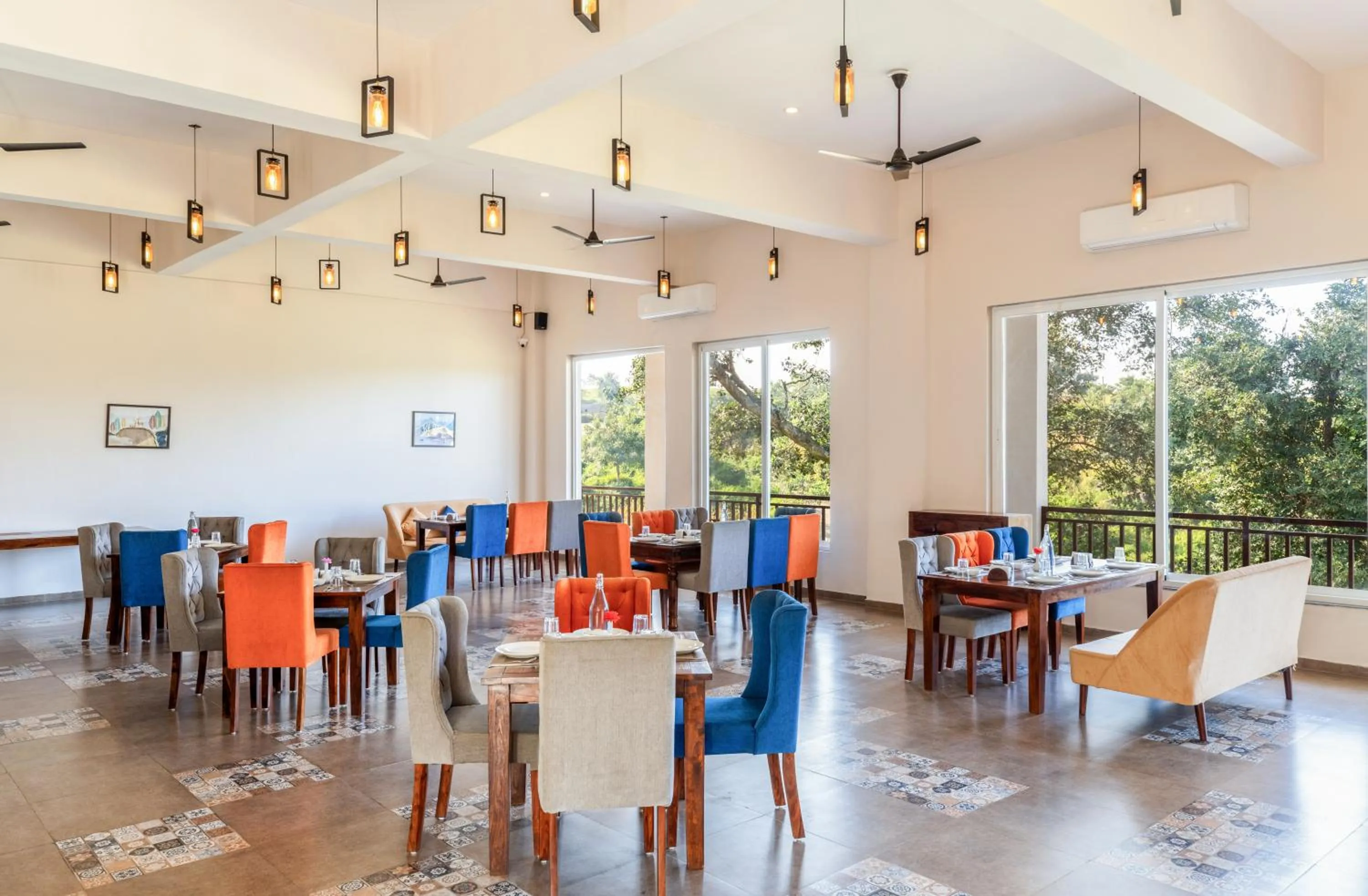 Restaurant/places to eat in Kumbhal Exotica Resort Kumbhalgarh