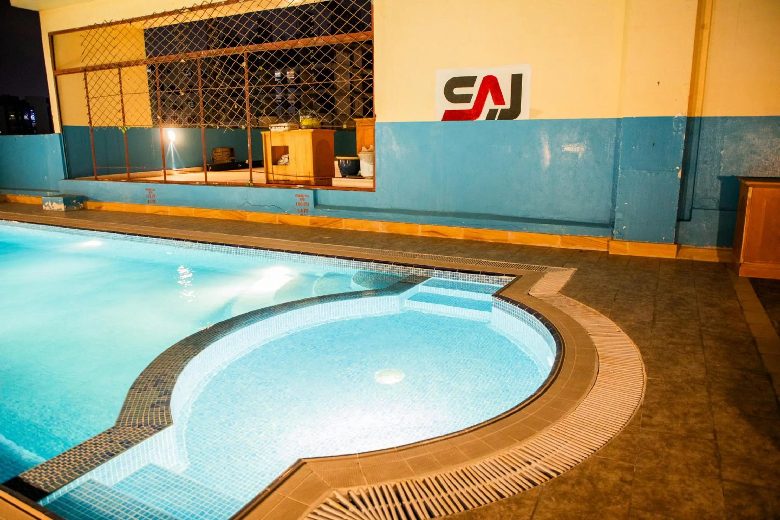 Swimming pool in The Saj Hotel
