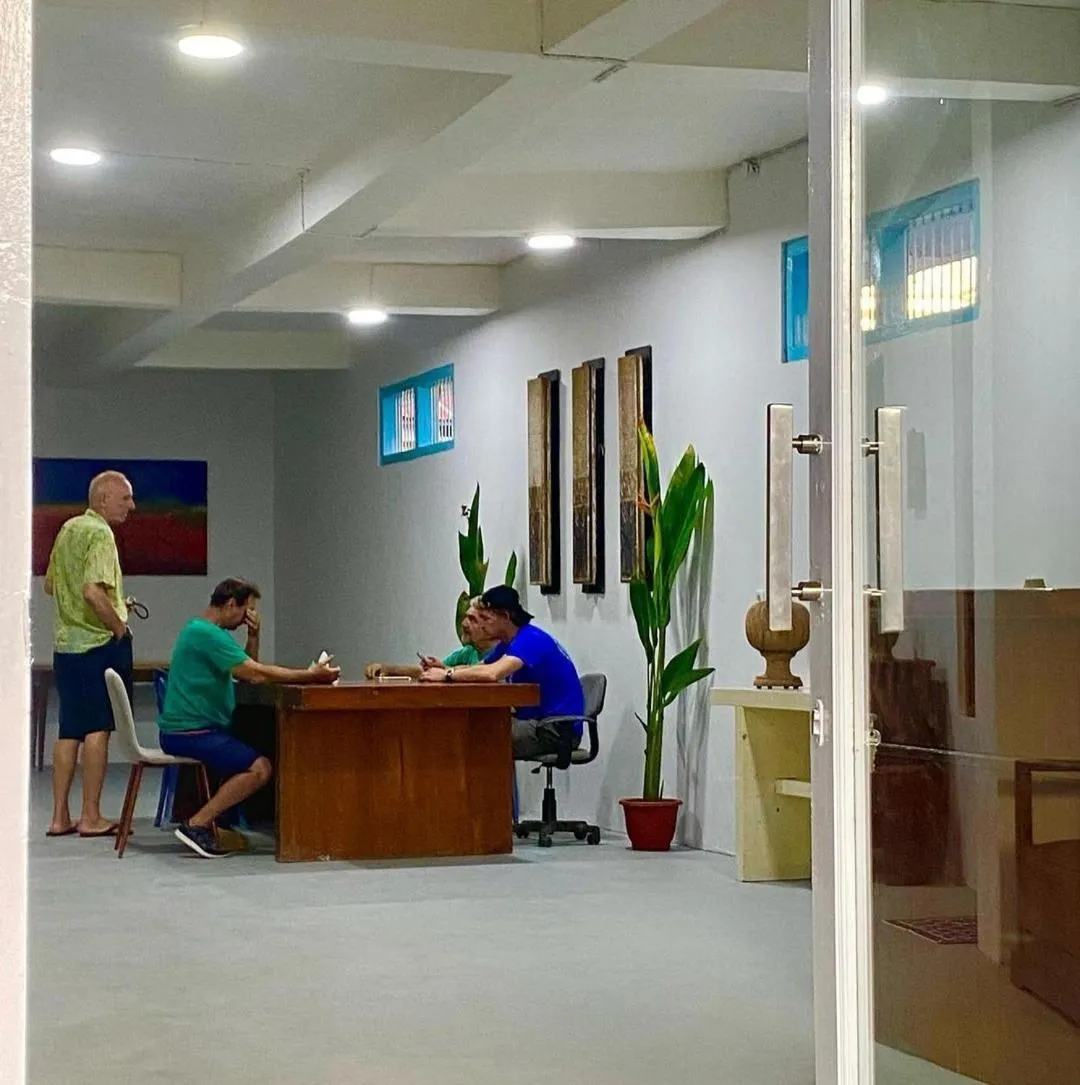 Living room in Komodo Indah Hotel