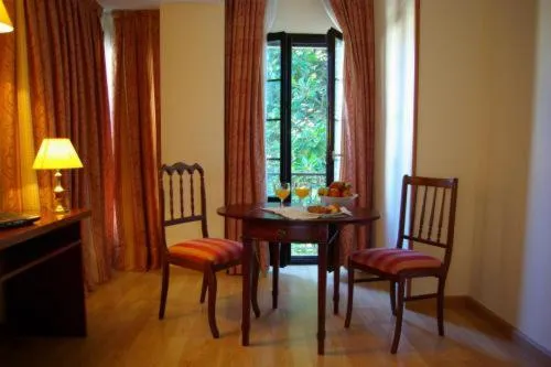 Living room in Hotel y Apartamentos Arias