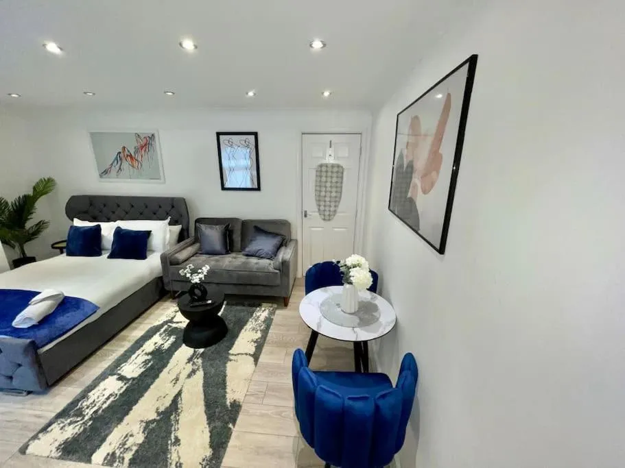 Bed in Stylish Cosy Studio Apartment