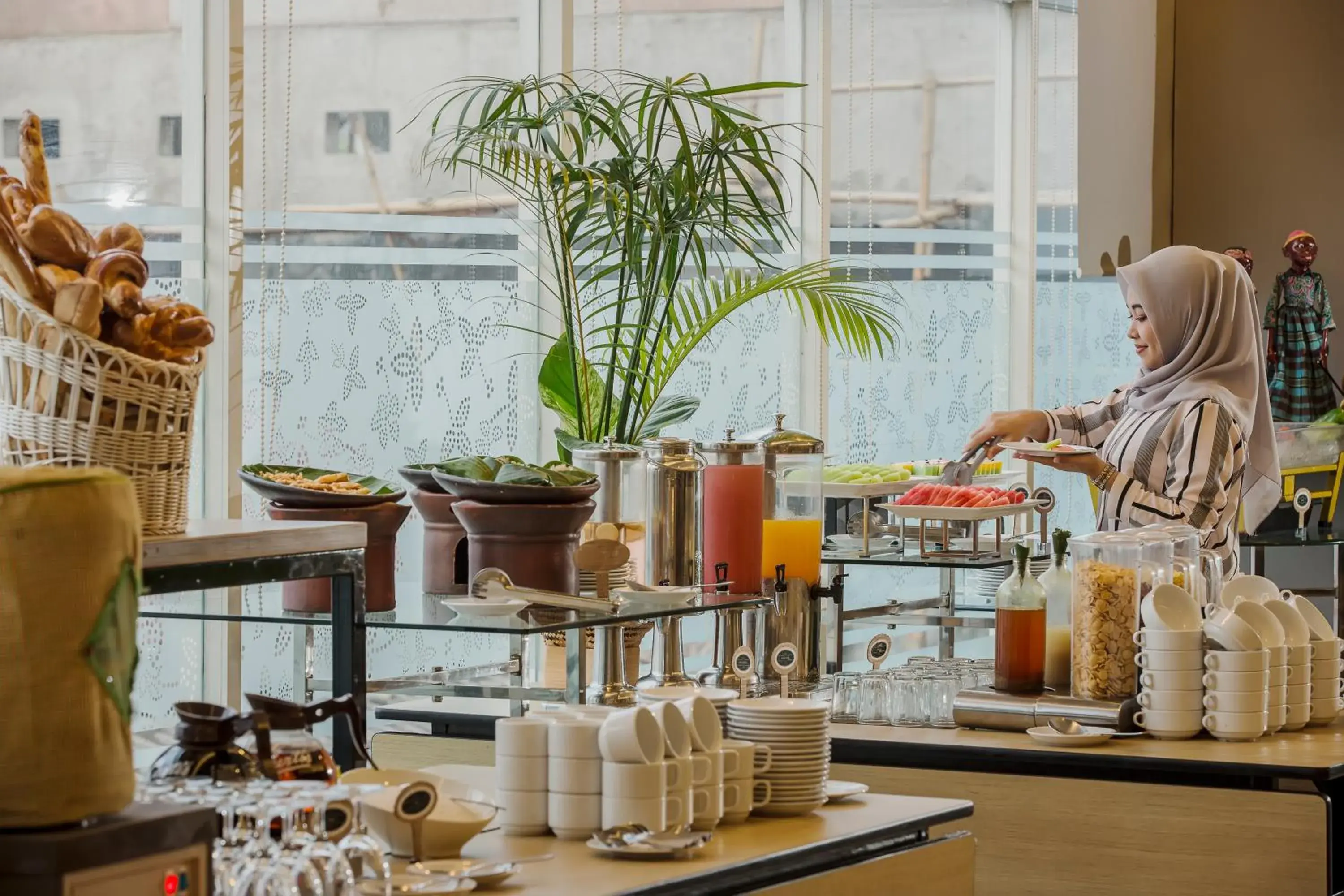 Restaurant/places to eat in KHAS Tegal Hotel Restaurant/places to eat in KHAS Tegal Hotel