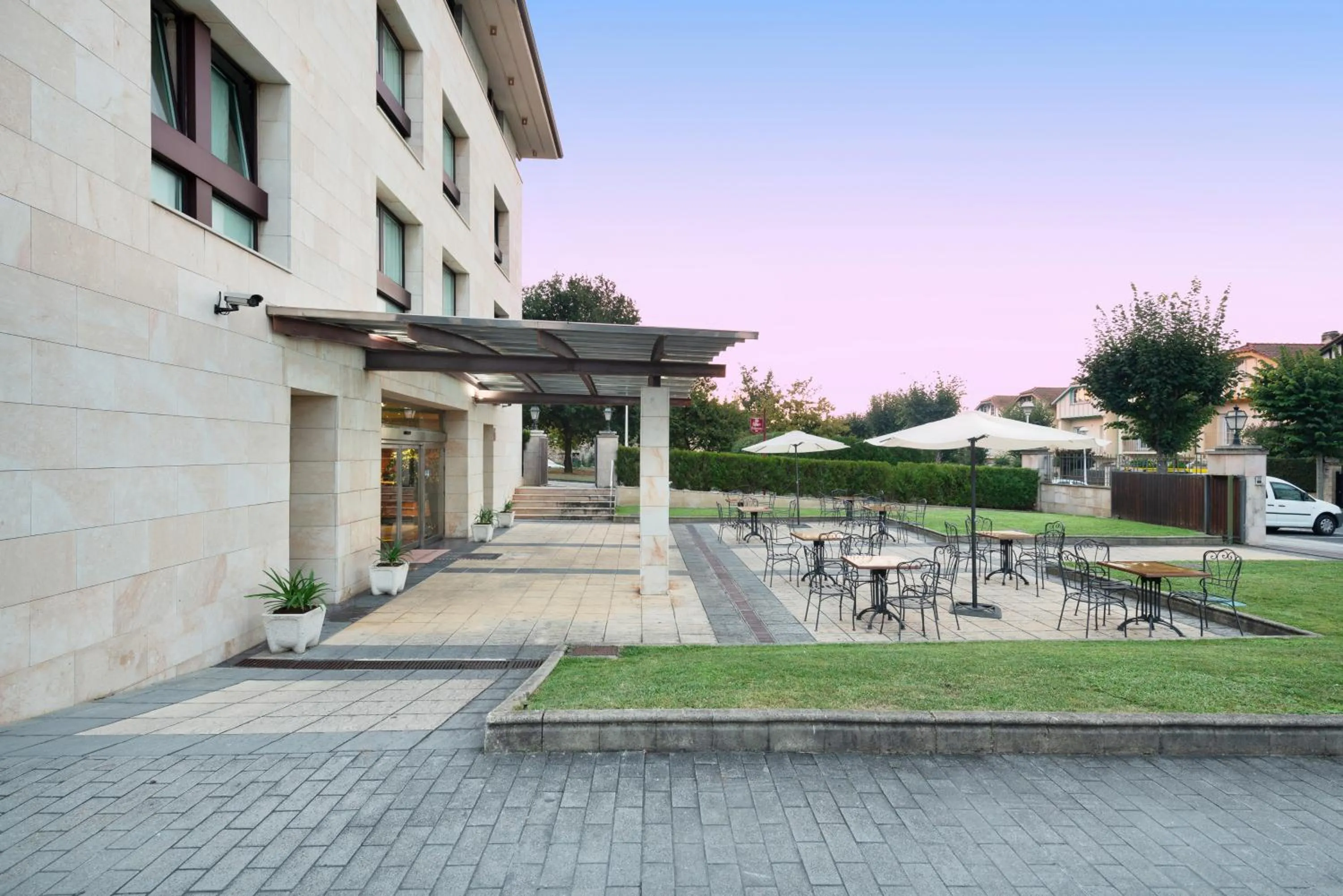 Garden in Hospedium Hotel Sky Blu Loiu