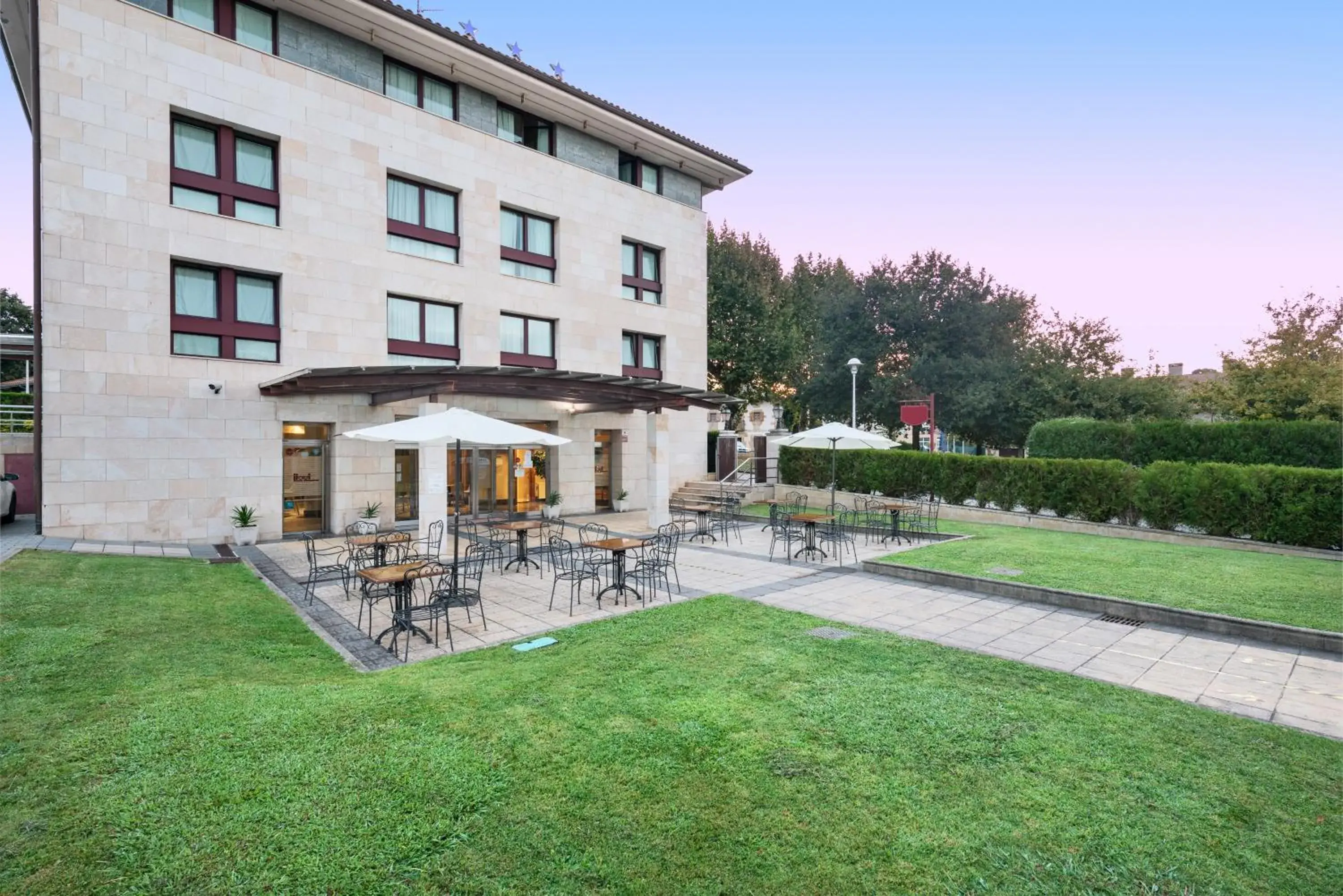 Facade/entrance in Hospedium Hotel Sky Blu Loiu Facade/entrance in Hospedium Hotel Sky Blu Loiu