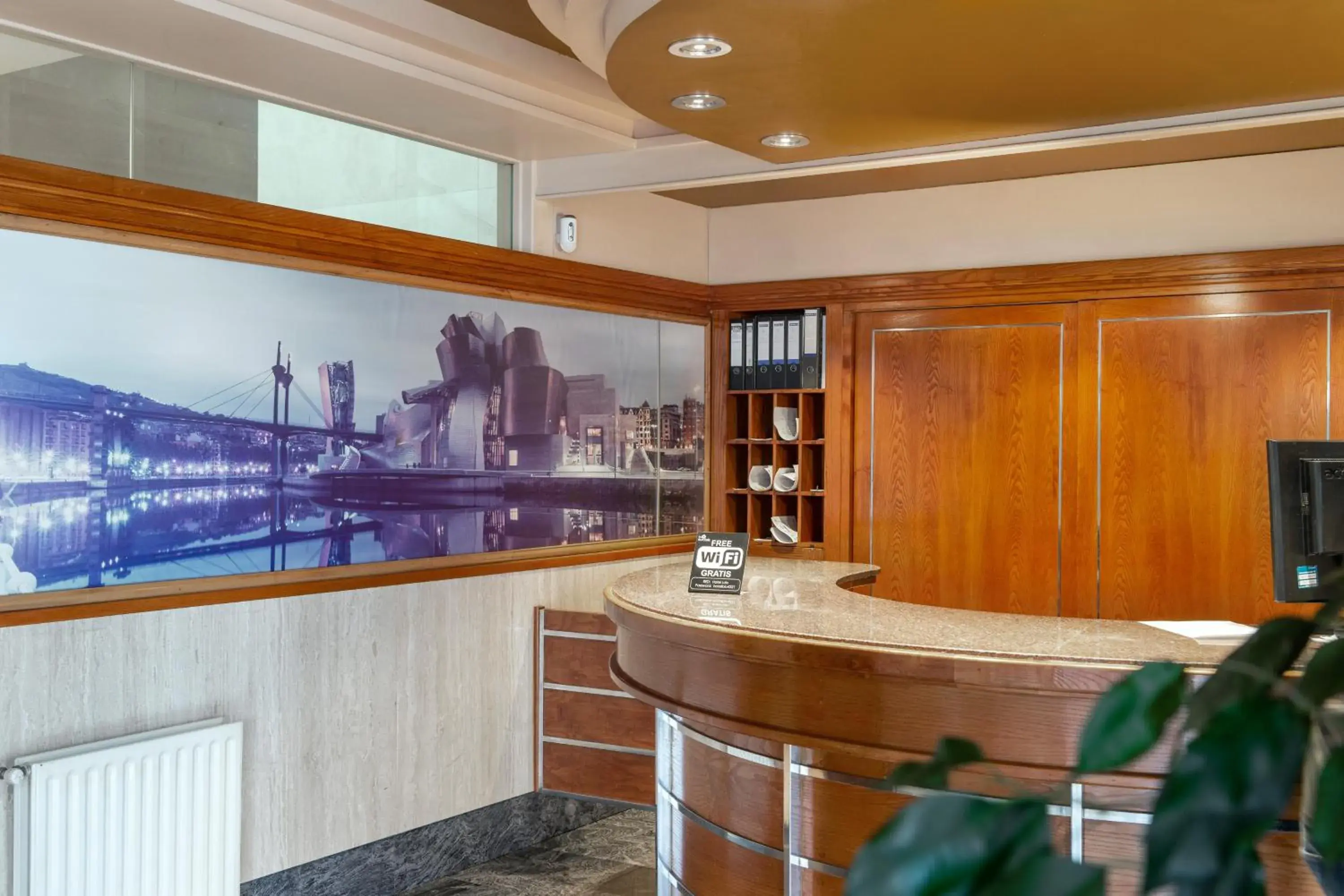 Lobby or reception in Hospedium Hotel Sky Blu Loiu Lobby or reception in Hospedium Hotel Sky Blu Loiu