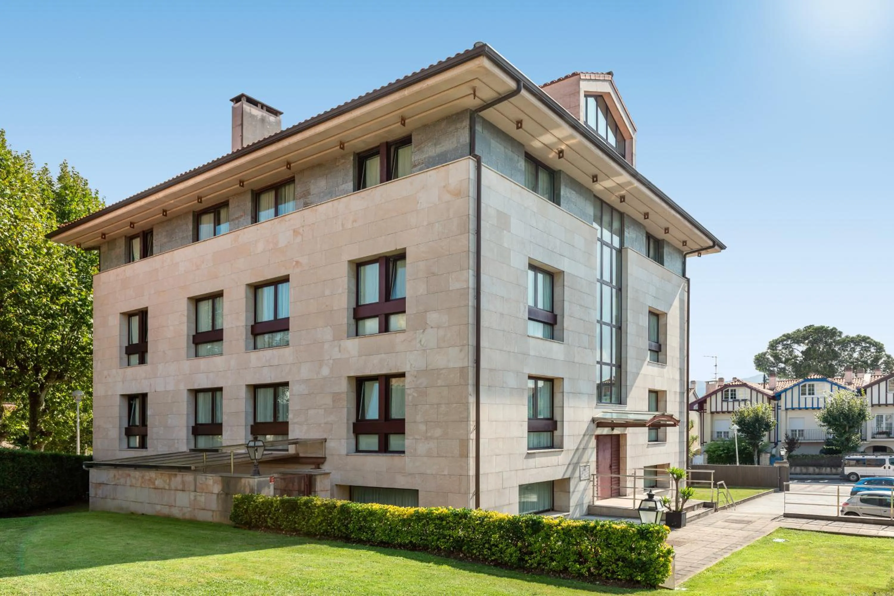 Facade/entrance in Hospedium Hotel Sky Blu Loiu