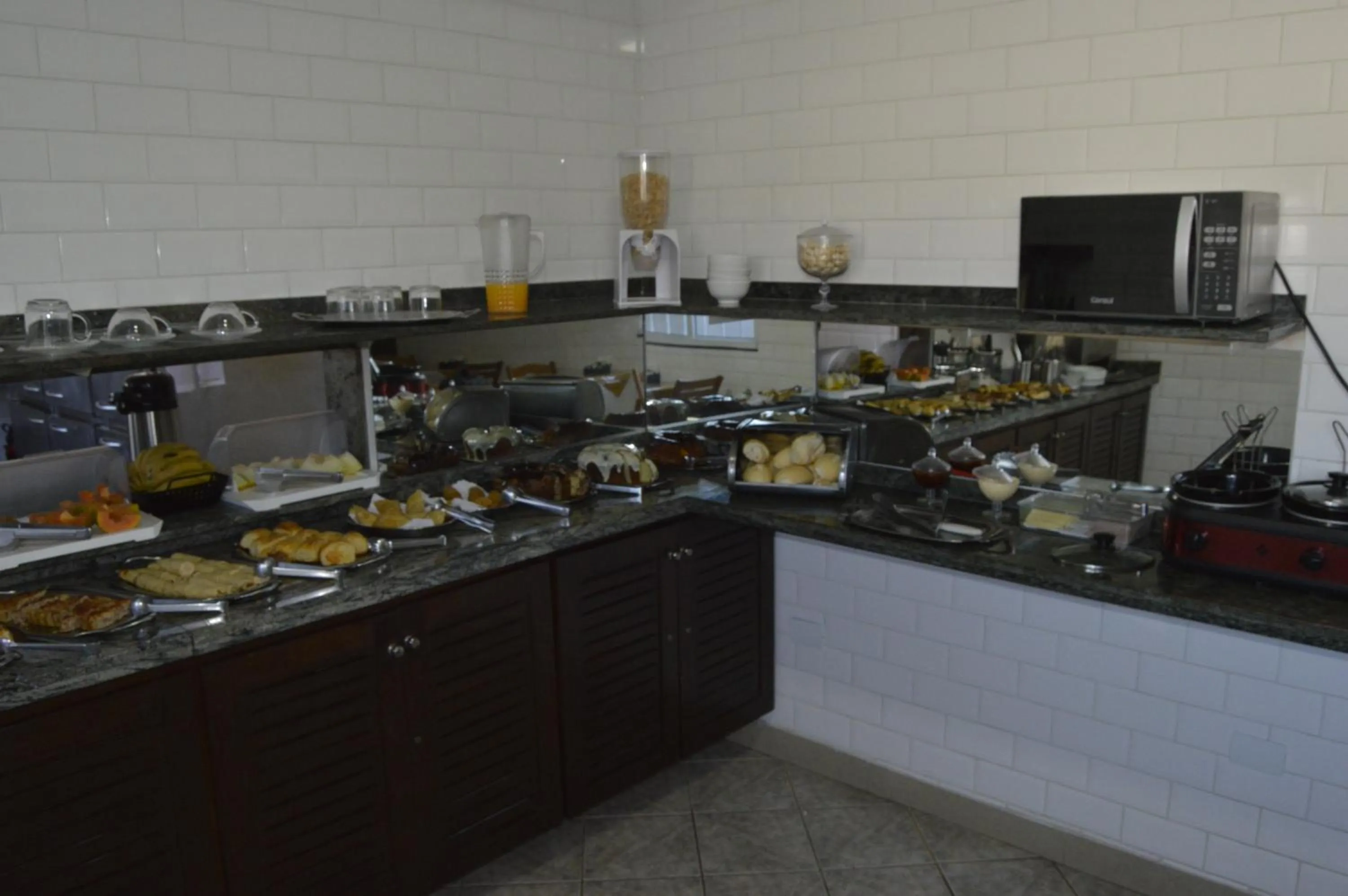 Buffet breakfast in Hotel Cuca Fresca