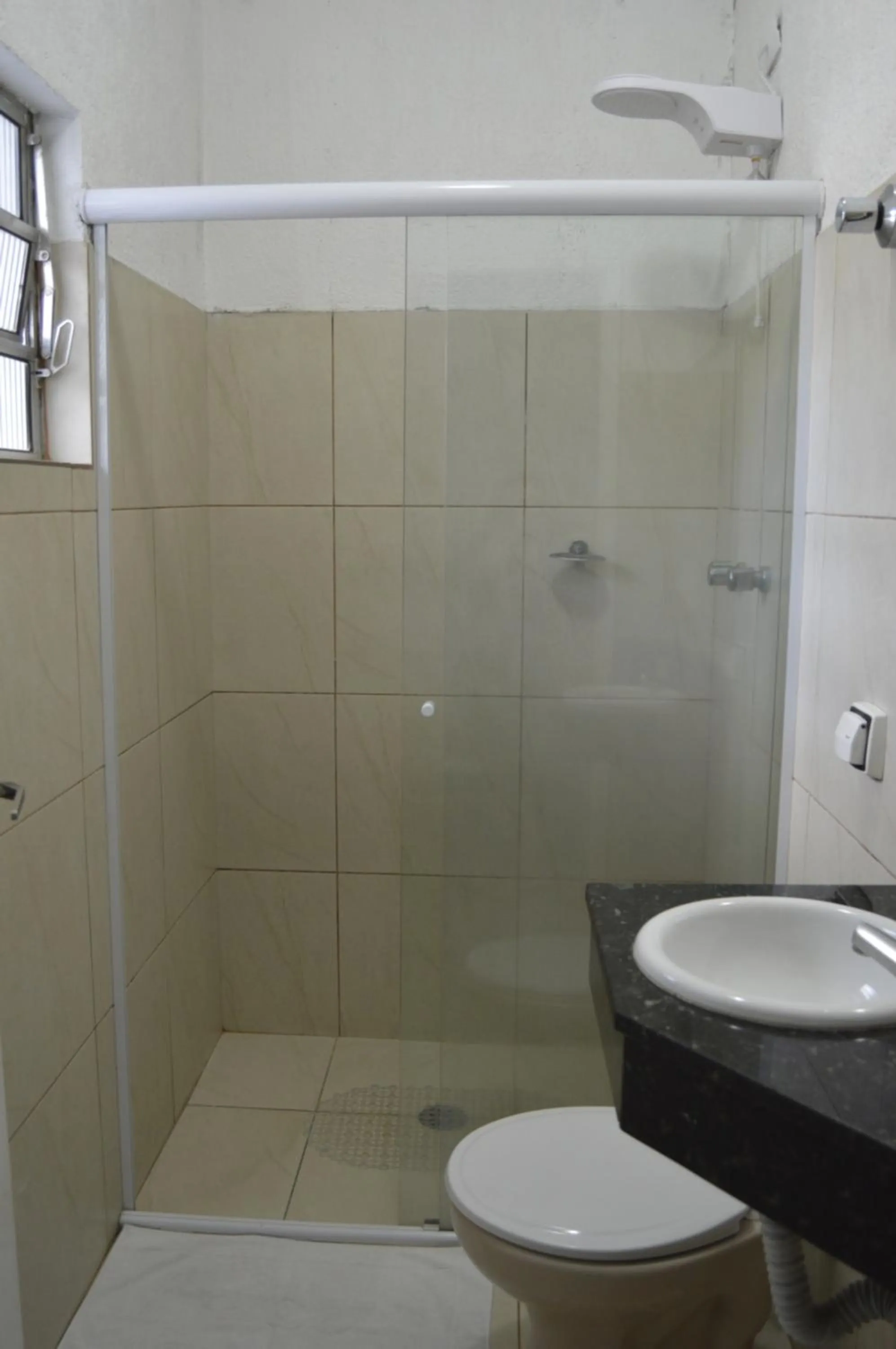 Shower in Hotel Cuca Fresca
