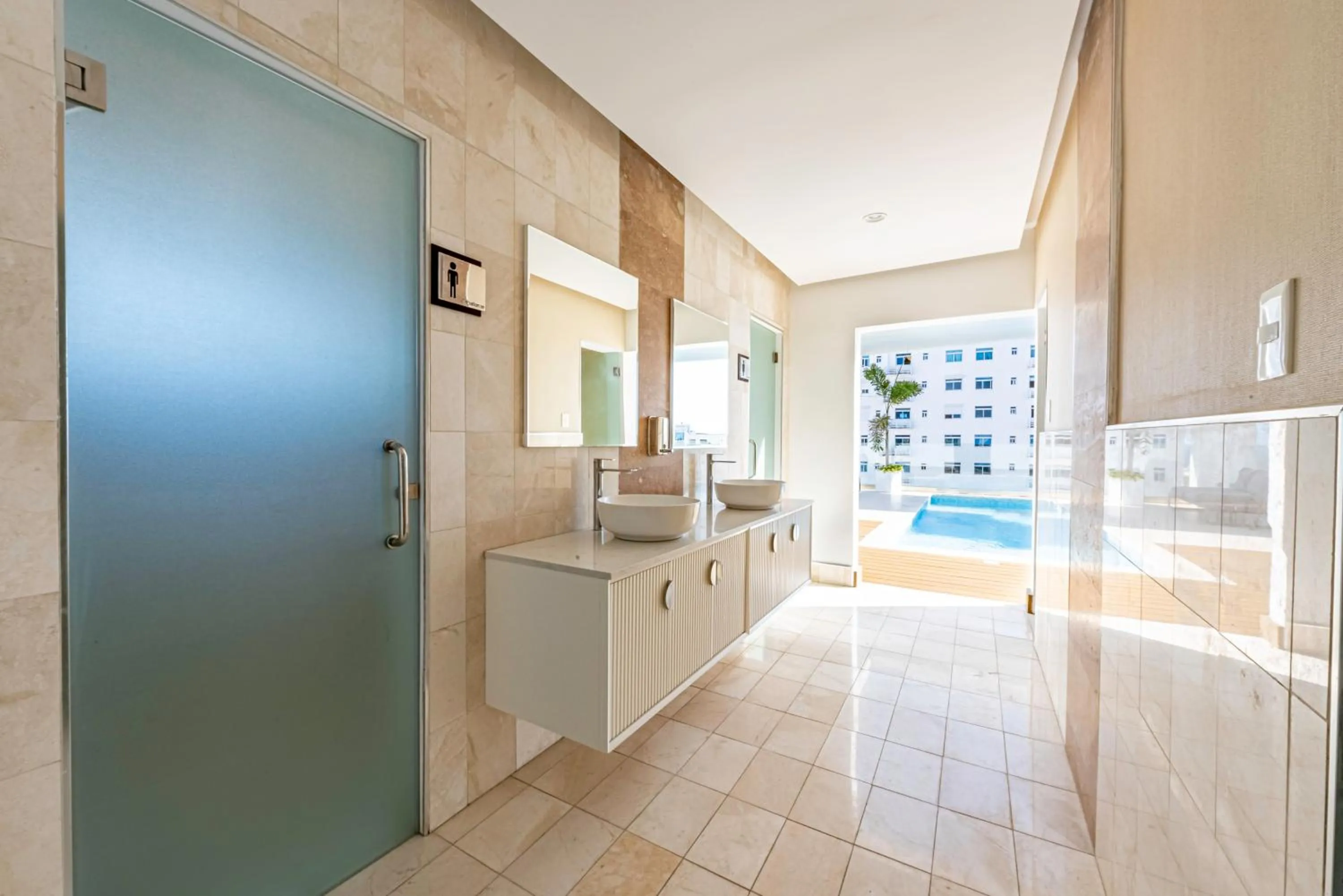 Swimming pool in Brickell Apart Hotel