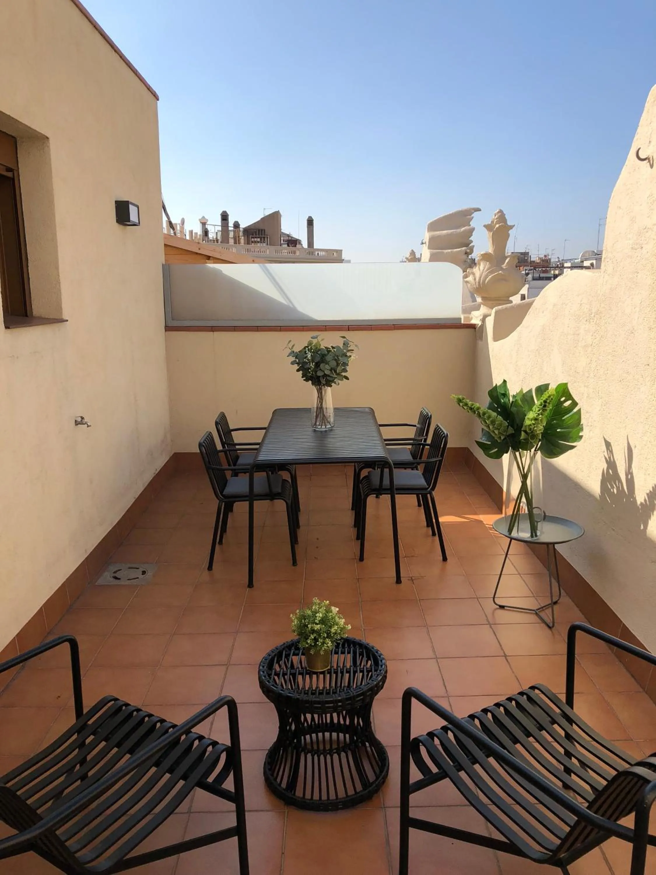 Balcony/Terrace in Vale Suites
