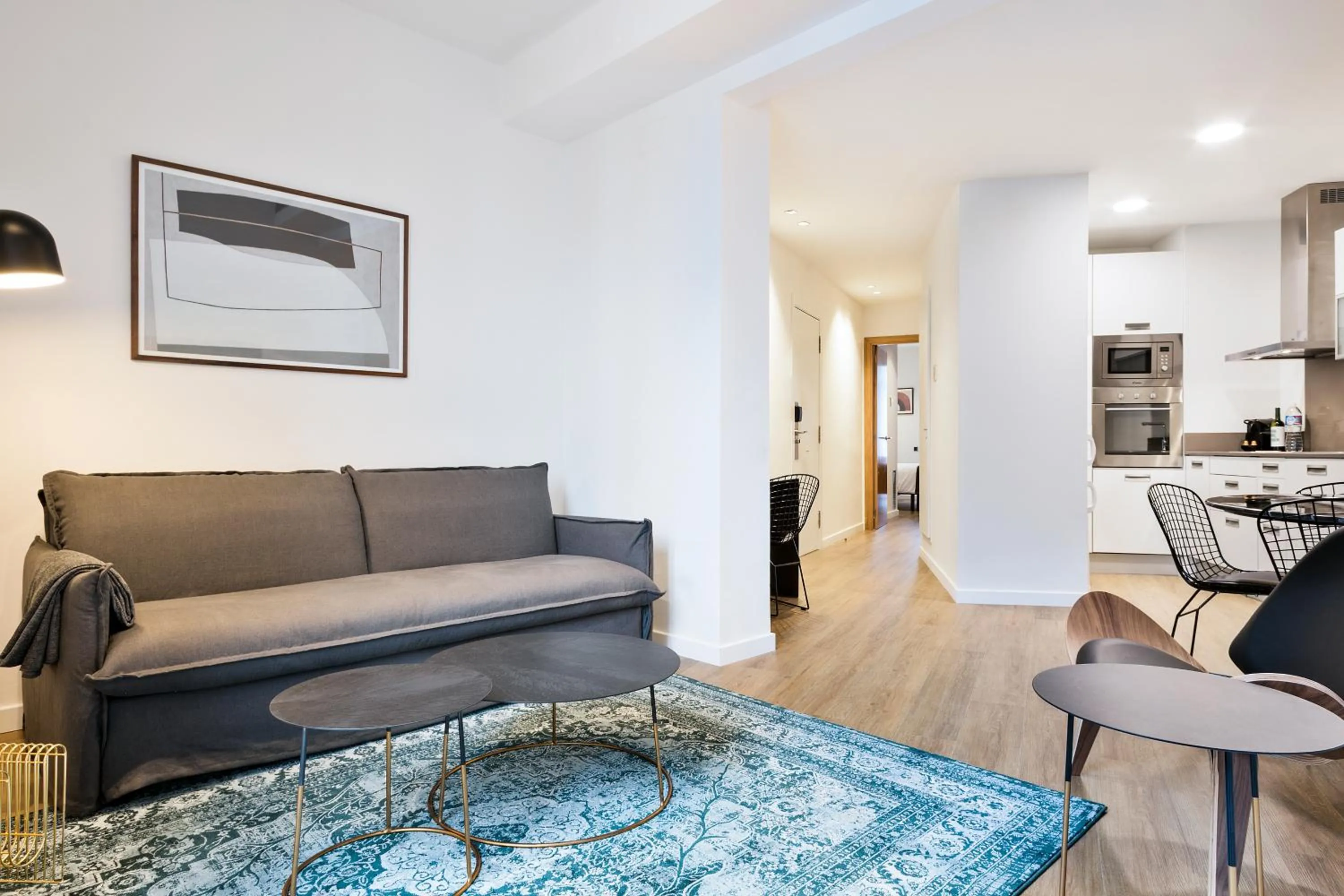 Kitchen or kitchenette in Vale Suites