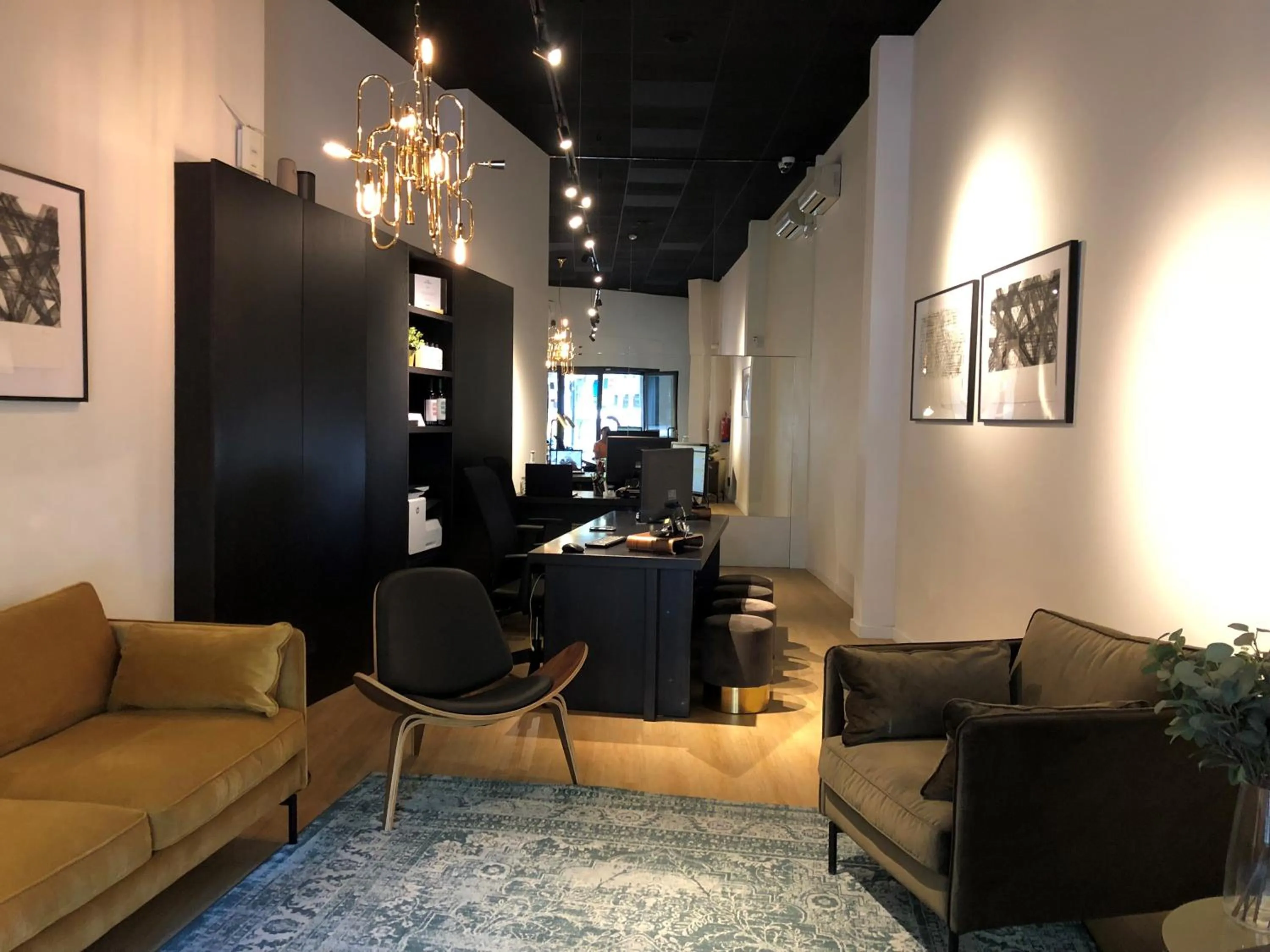 Lobby or reception in Vale Suites