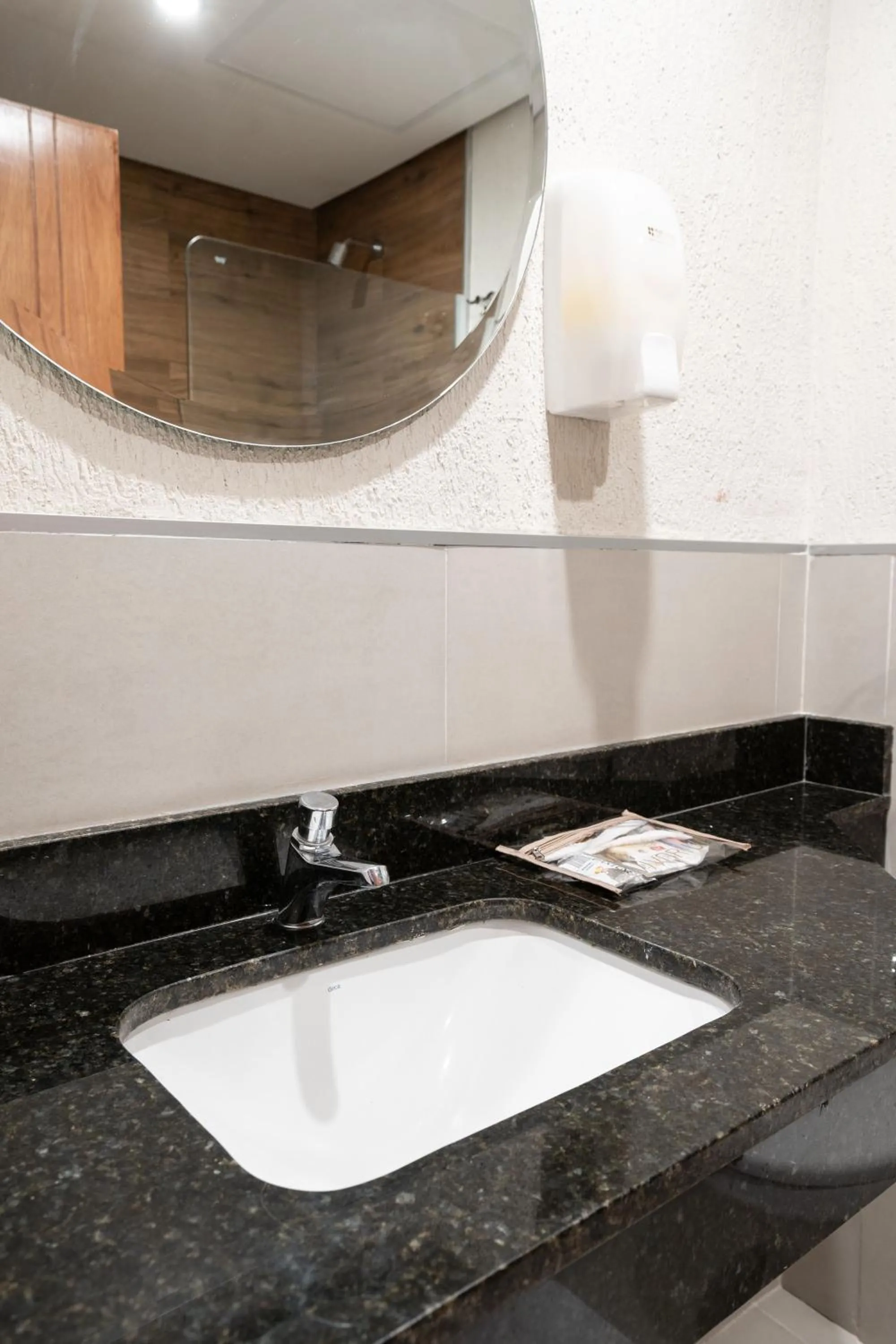 VIVARIUM APART HOTEL