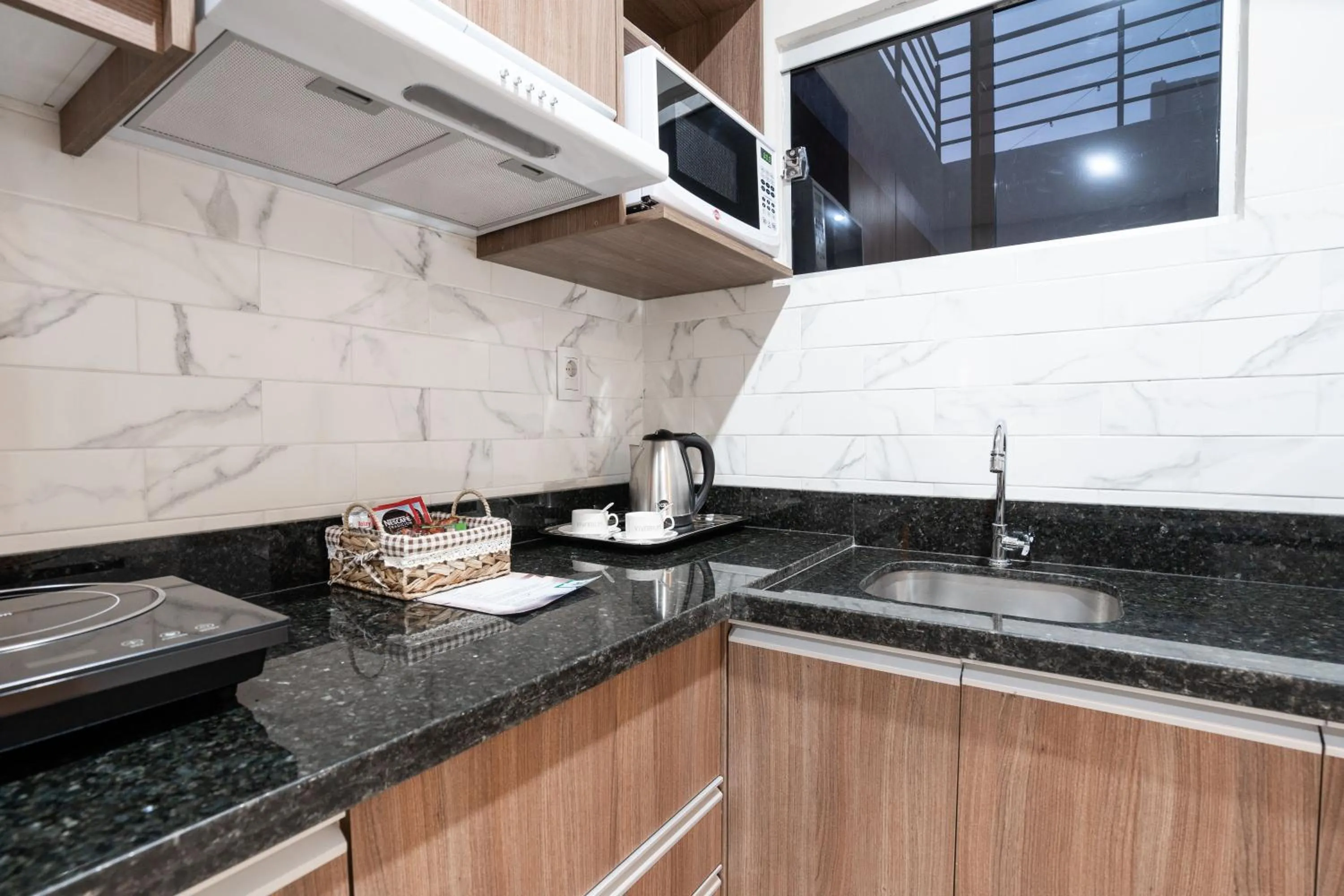 VIVARIUM APART HOTEL