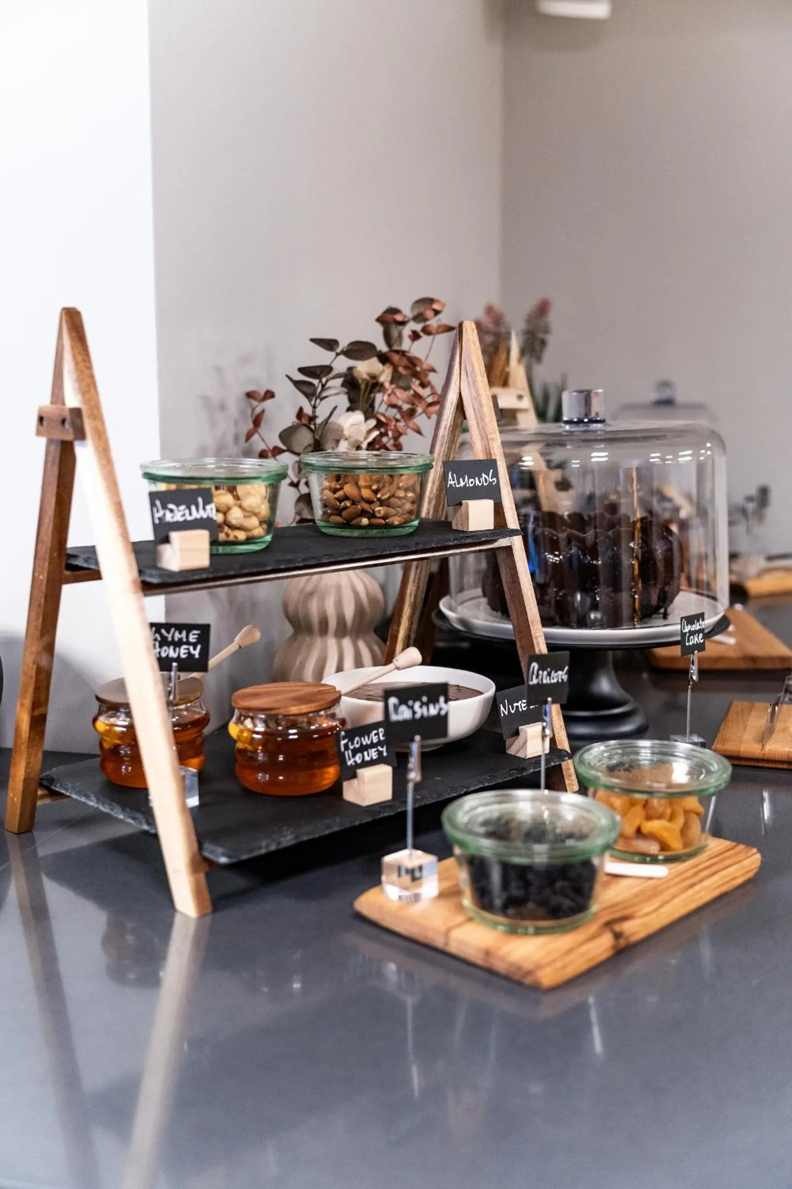 Buffet breakfast in 507 Athens