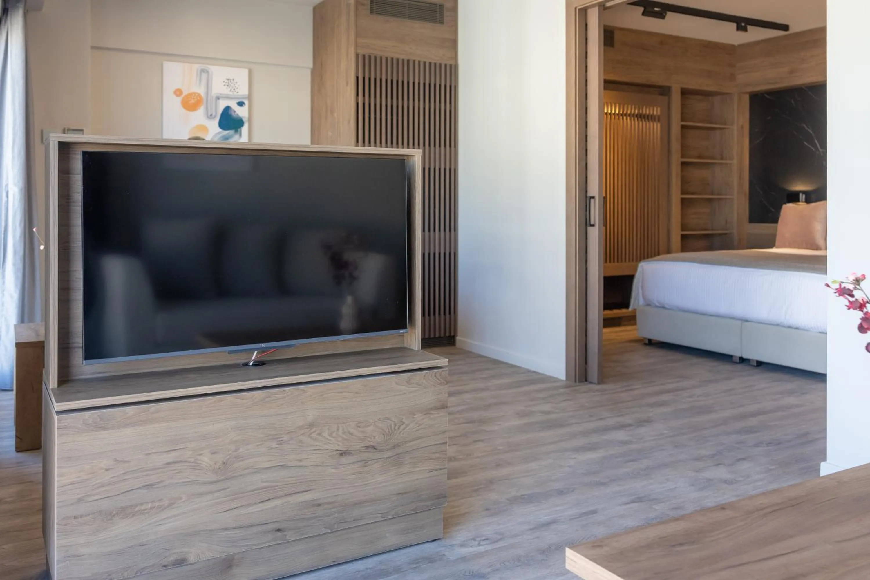 TV and multimedia, Bed in 507 Athens