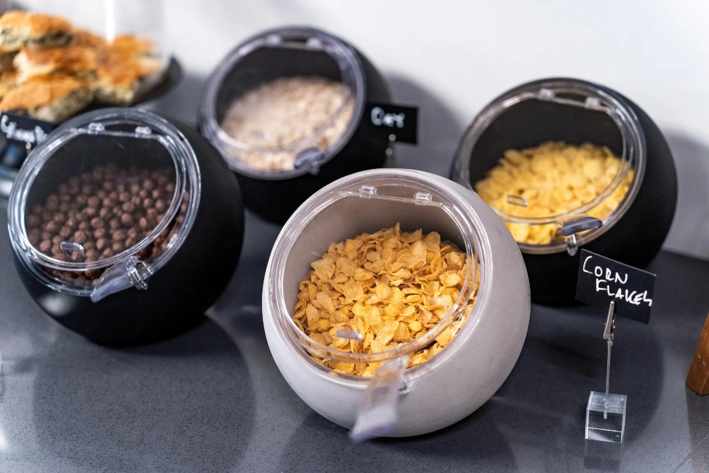 Buffet breakfast in 507 Athens